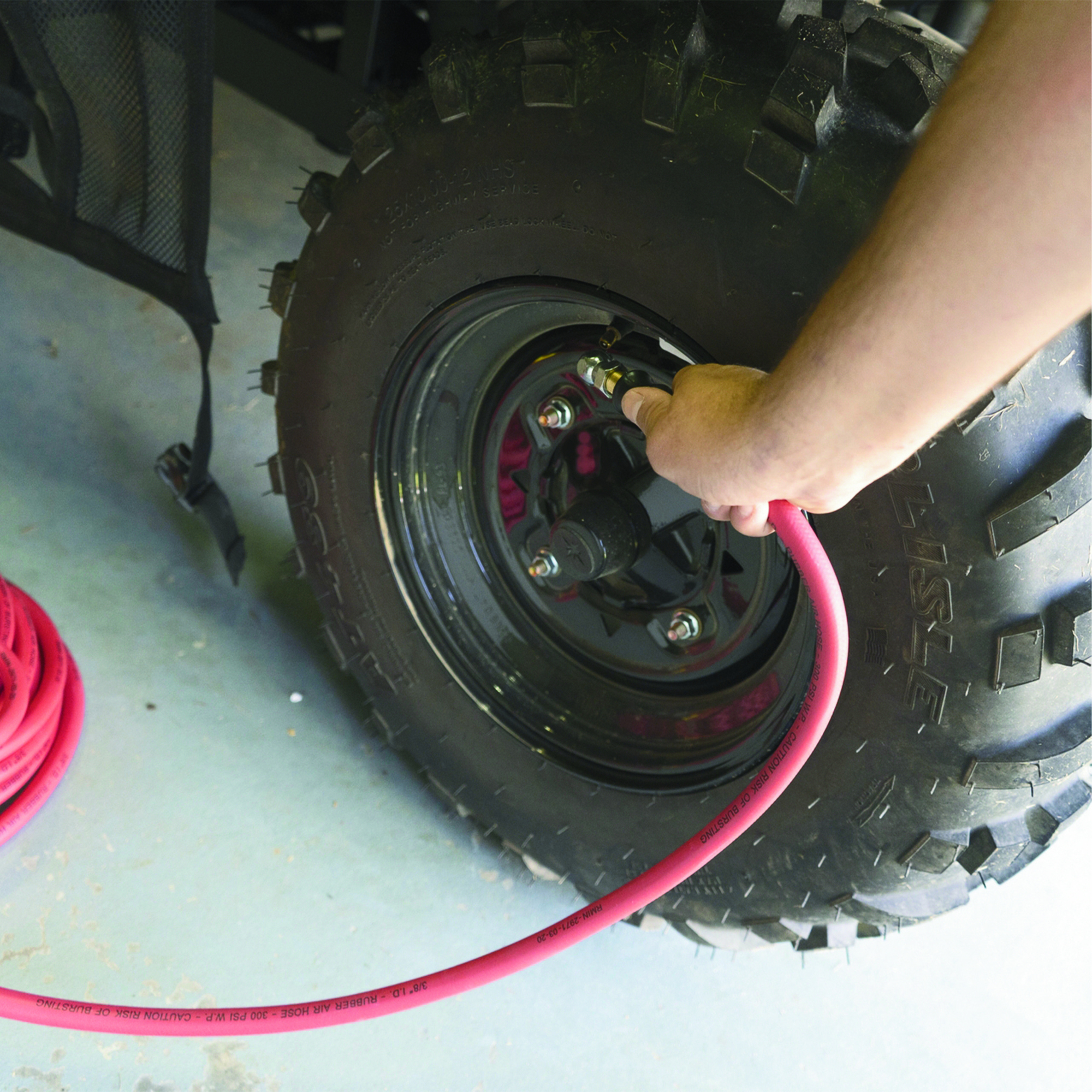 Ironton Rubber Air Hose, 3/8in. x 25ft., 300 PSI