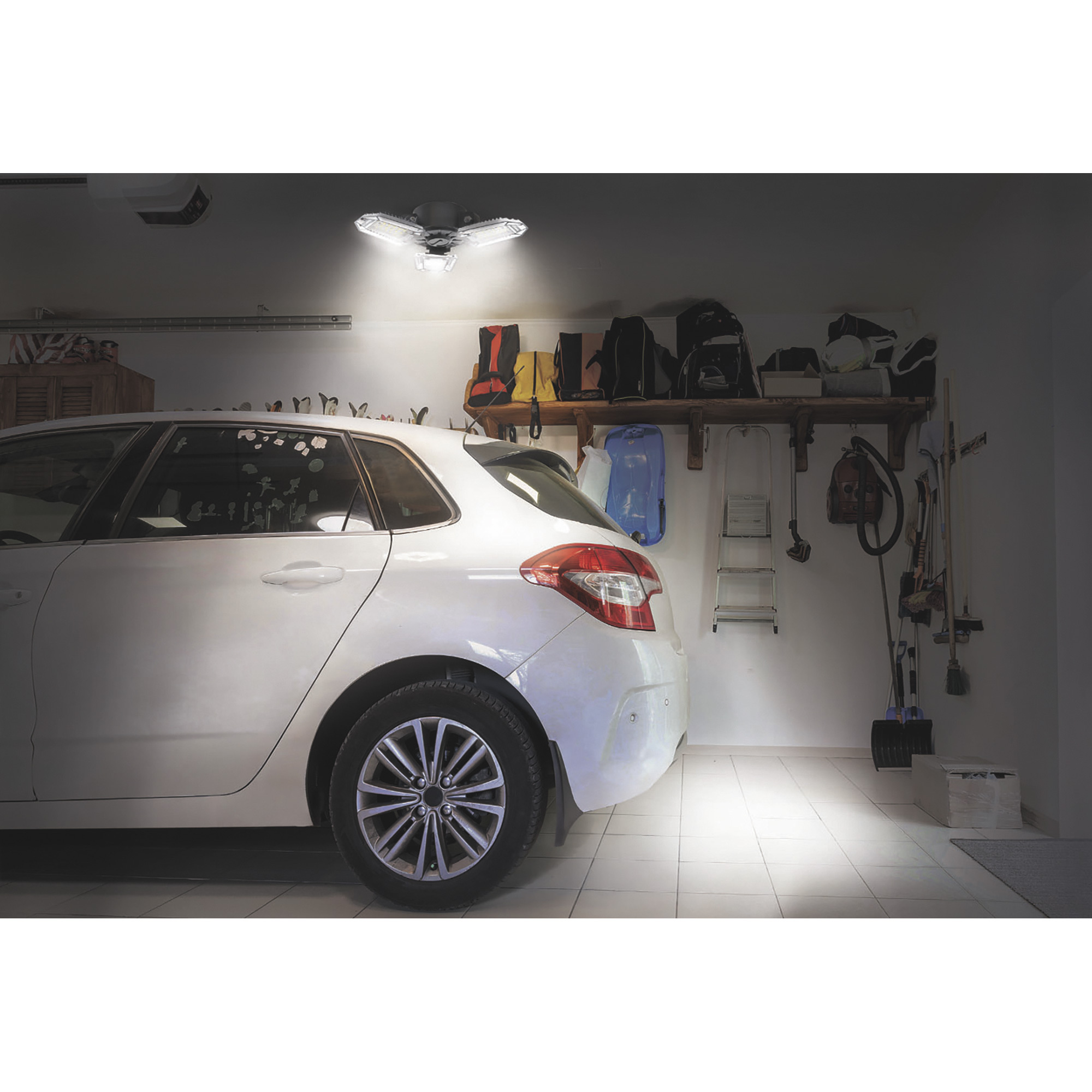 FarPoint LED Garage/Ceiling Light, 10,000 Lumens, Model# FLFB31004 - Bild 2 von 6