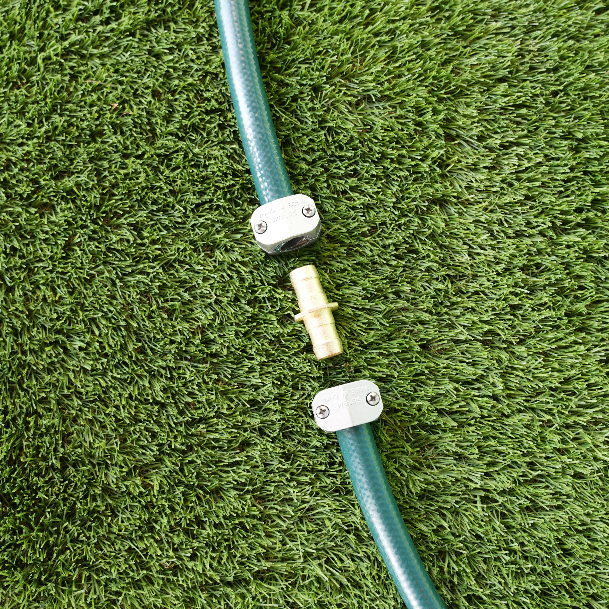 Strongway Heavy-Duty Hose Mender, 3/4in. Thread, 60 PSI