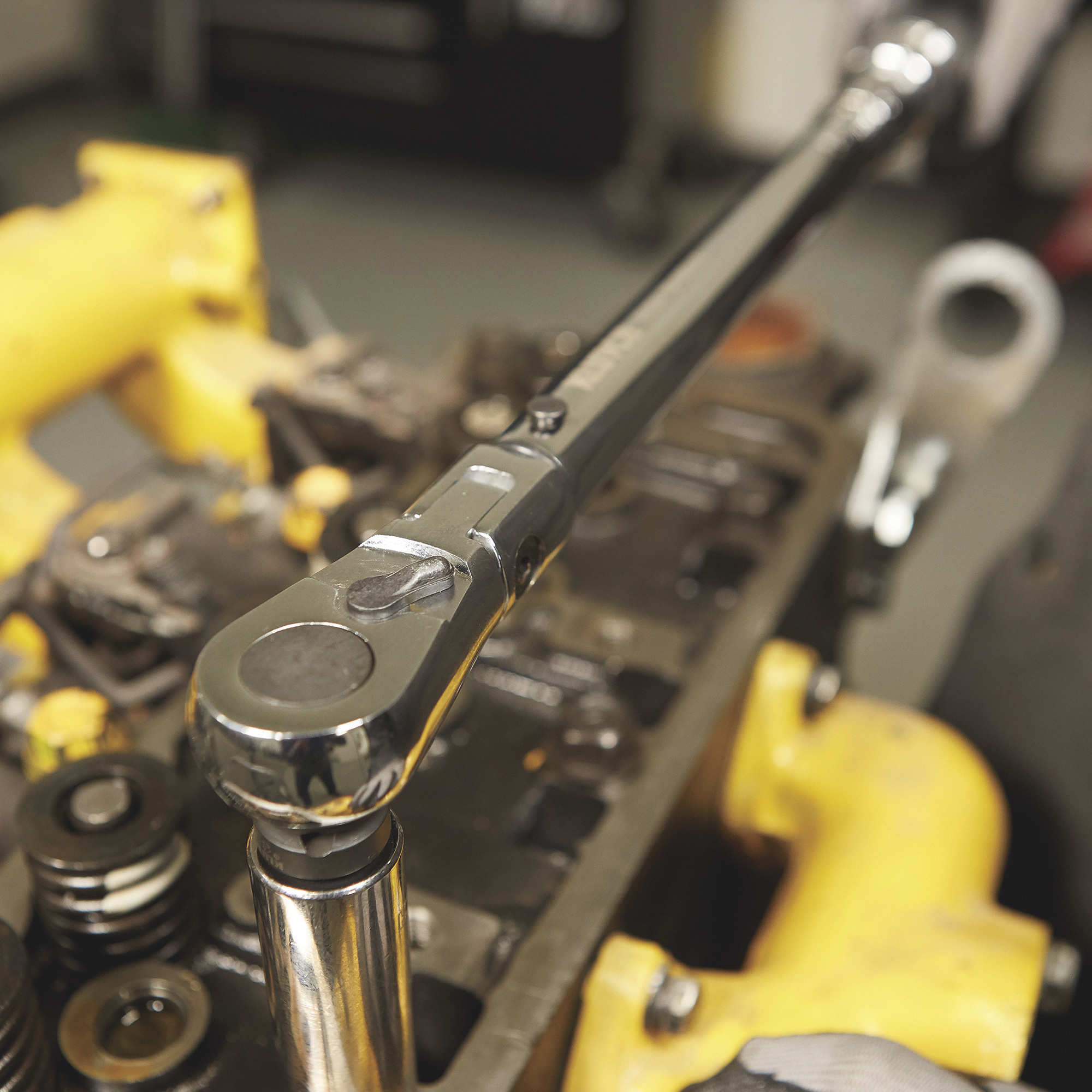 Klutch Flex Head Torque Wrench, 1/2in.-Drive
