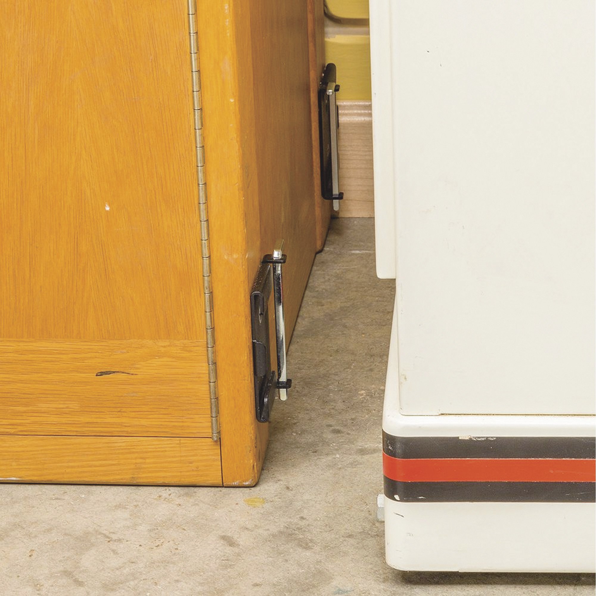 Rockler QuickRelease Workbench Caster Plates, 4Pack, Model 53004 Northern Tool