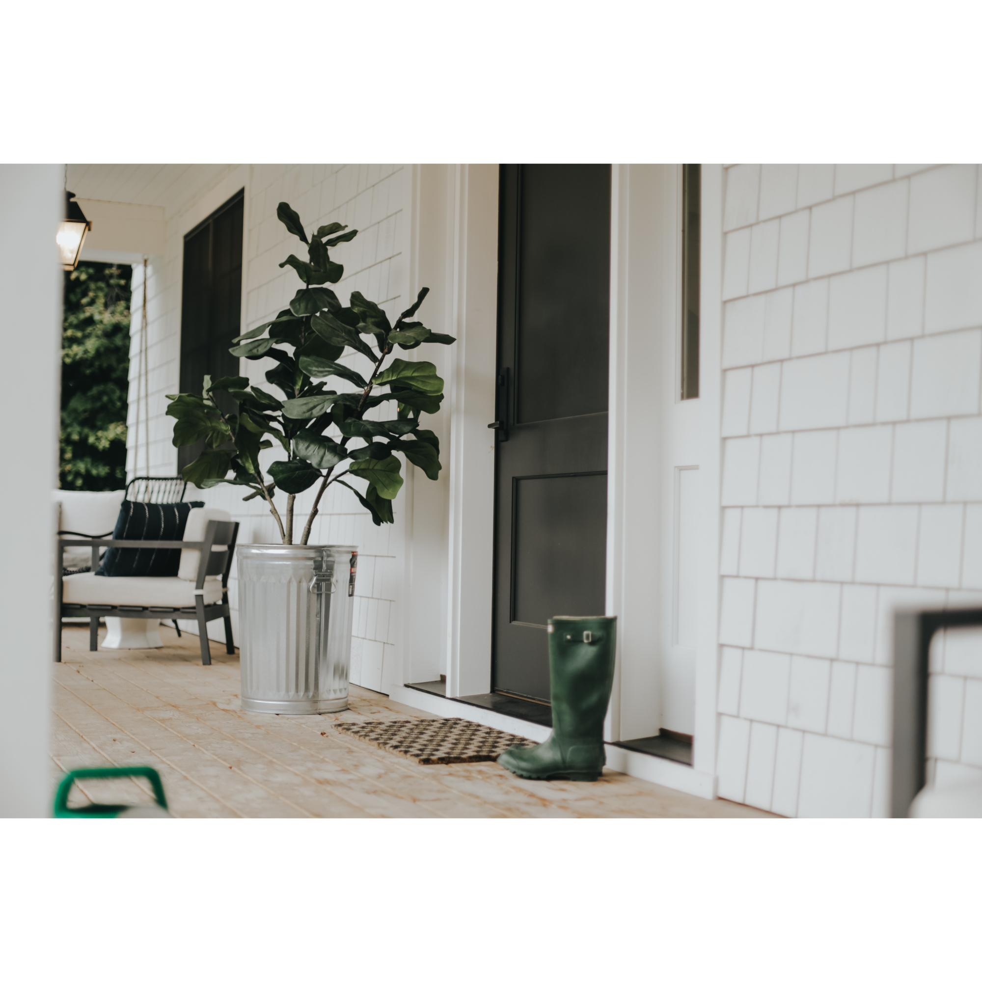 Behrens 20Gallon Galvanized Steel Utility Trash Can with Lid — Model