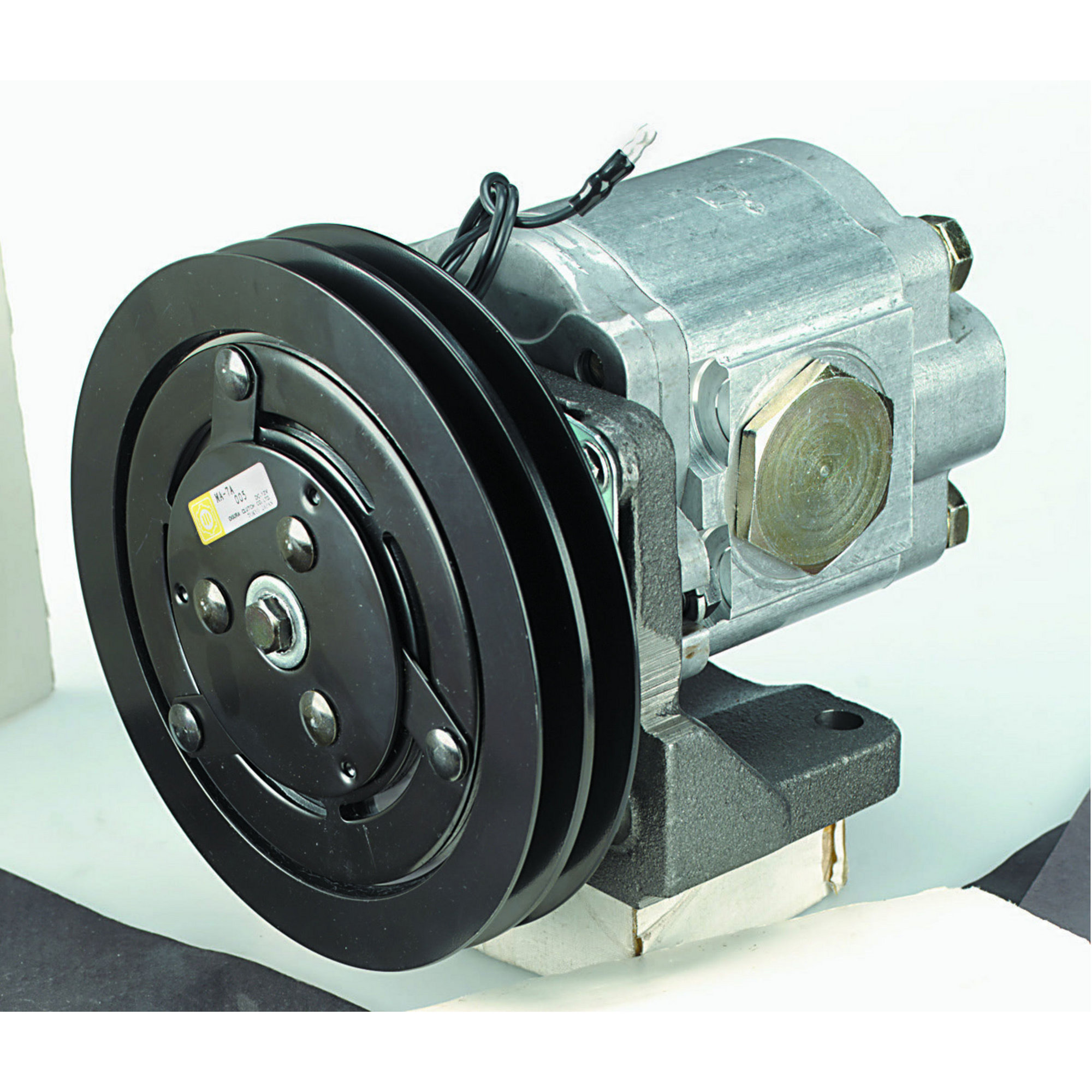 Hydraulic Clutch Pump — 8.6 GPM @ 1,200 RPM