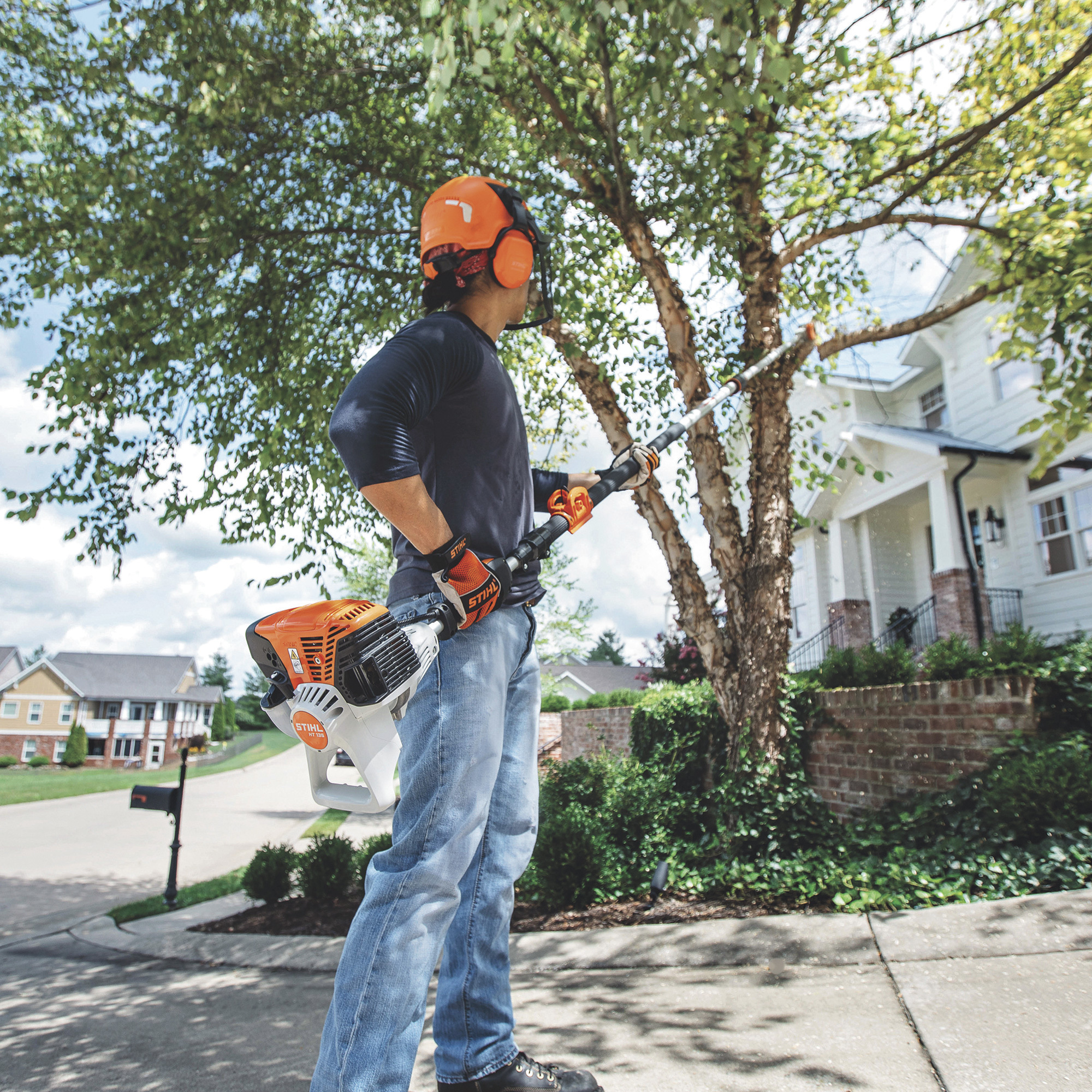 STIHL HT Series GasPowered Telescoping Pole Saw — 36.3cc, 14in. Bar