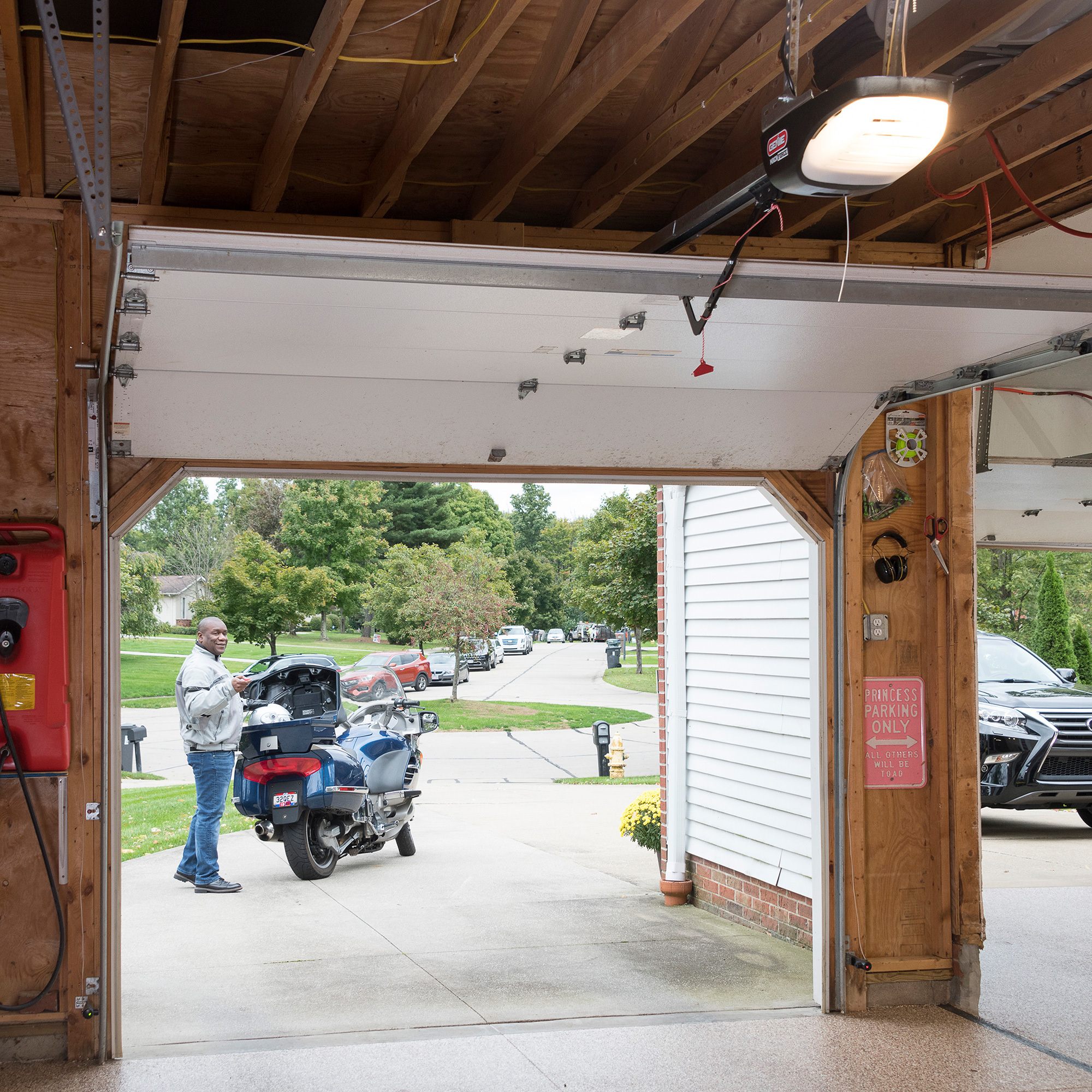 Genie Reliag 850 Garage Door Opener 90 - cz2ms2u