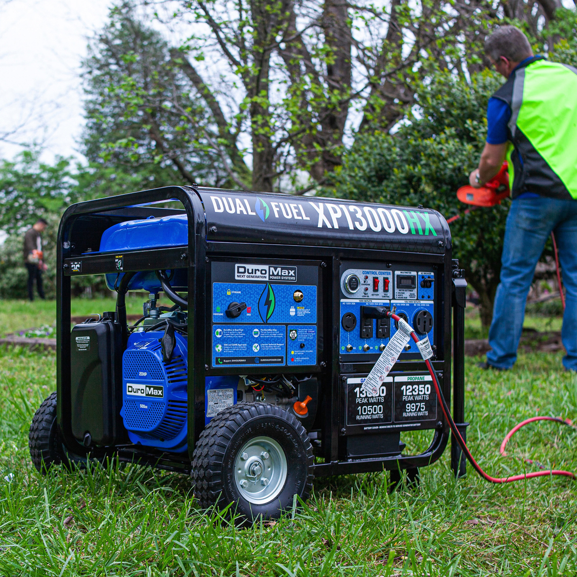 DuroMax Portable Dual Fuel Generator, 13,000 Surge Watts, 10,500 Rated ...