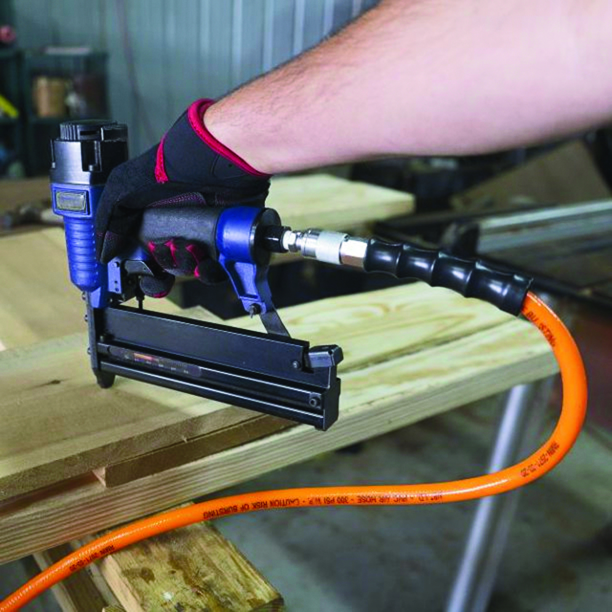 Ironton PVC Air Hose Kit, 3/8in. x 25ft., 300 PSI, Model PV3825KIT1NT