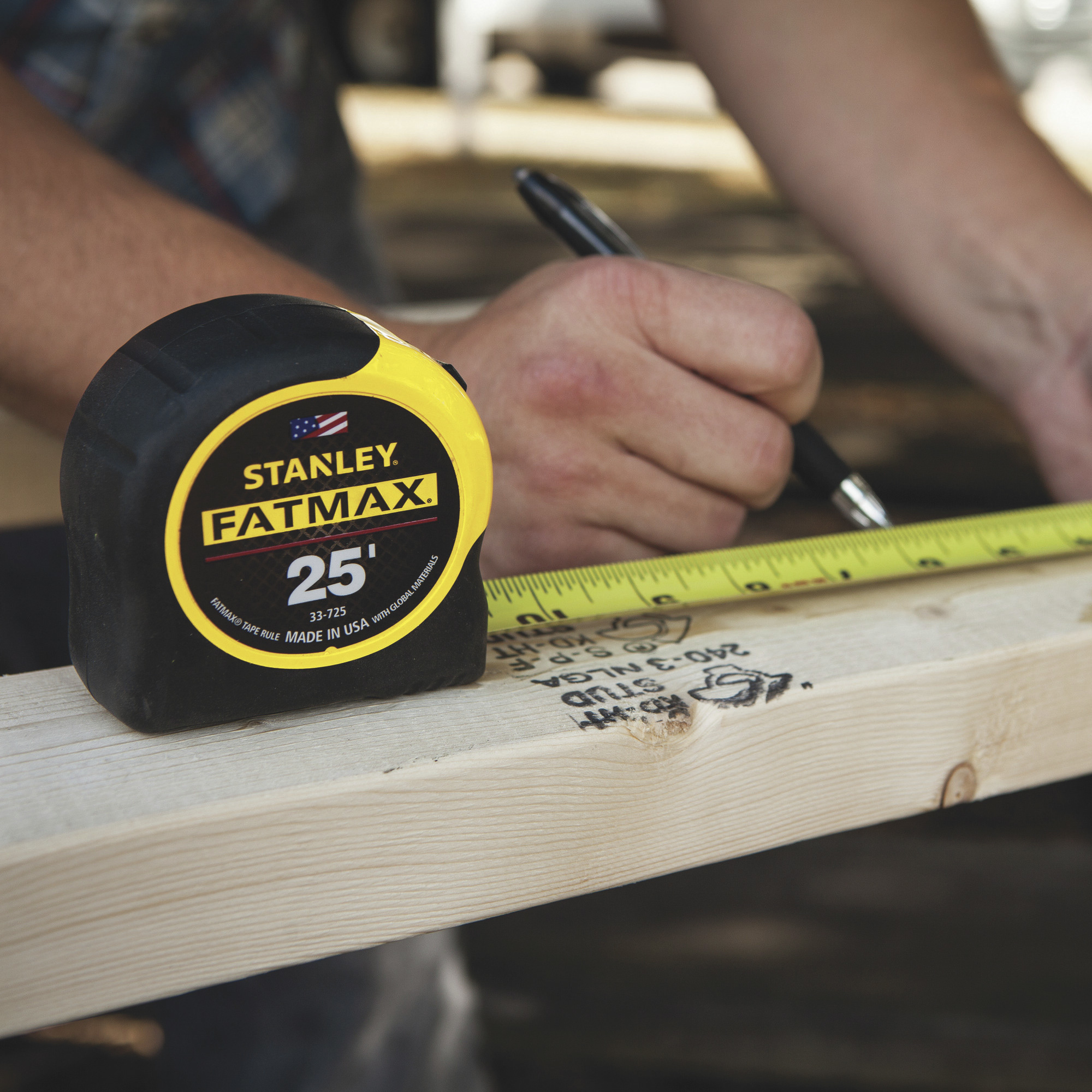 Ironton 25ft. Wide Blade Tape Measure, Model# DF-NTE-P02