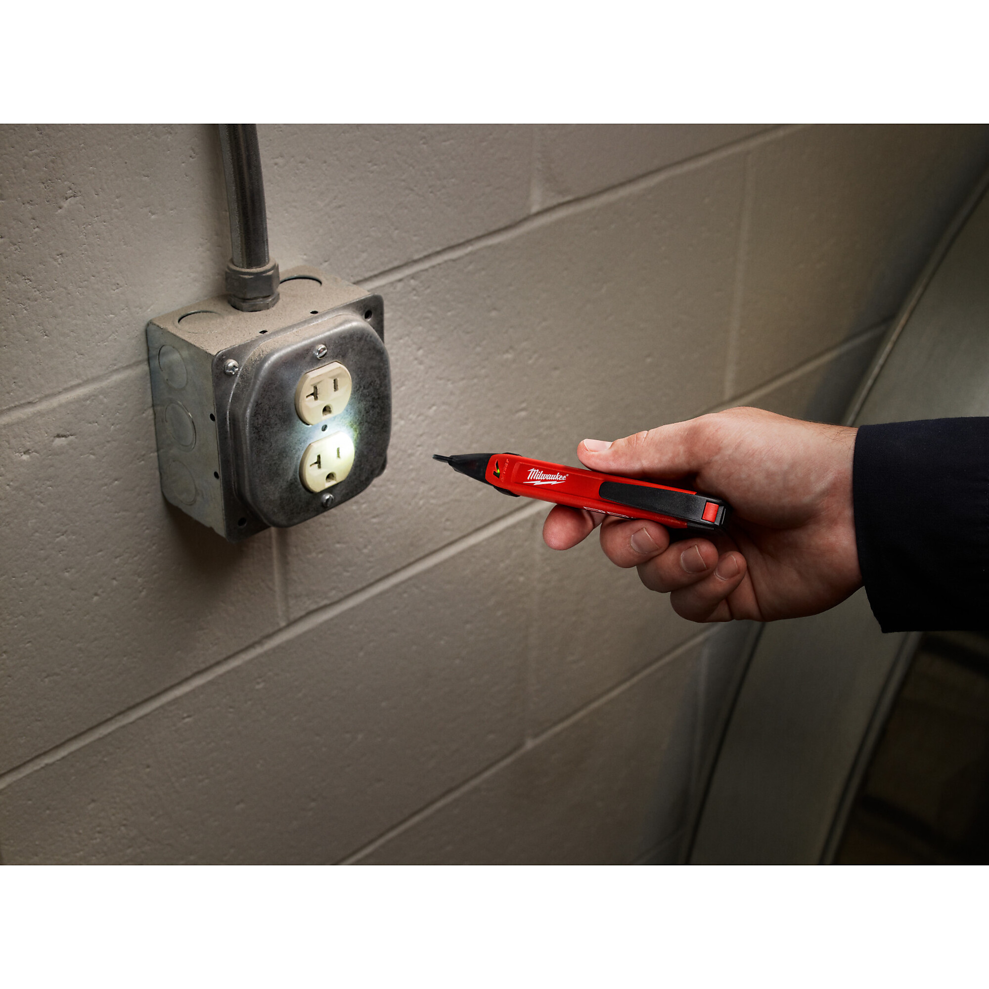 Milwaukee Voltage Detector with LED Light, Model# 2202-20 | Northern Tool