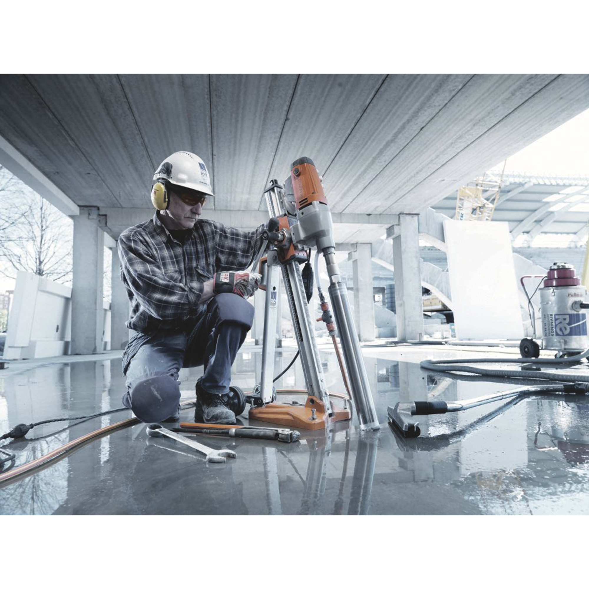 Husqvarna Core Drill, Model DMS 240 Northern Tool