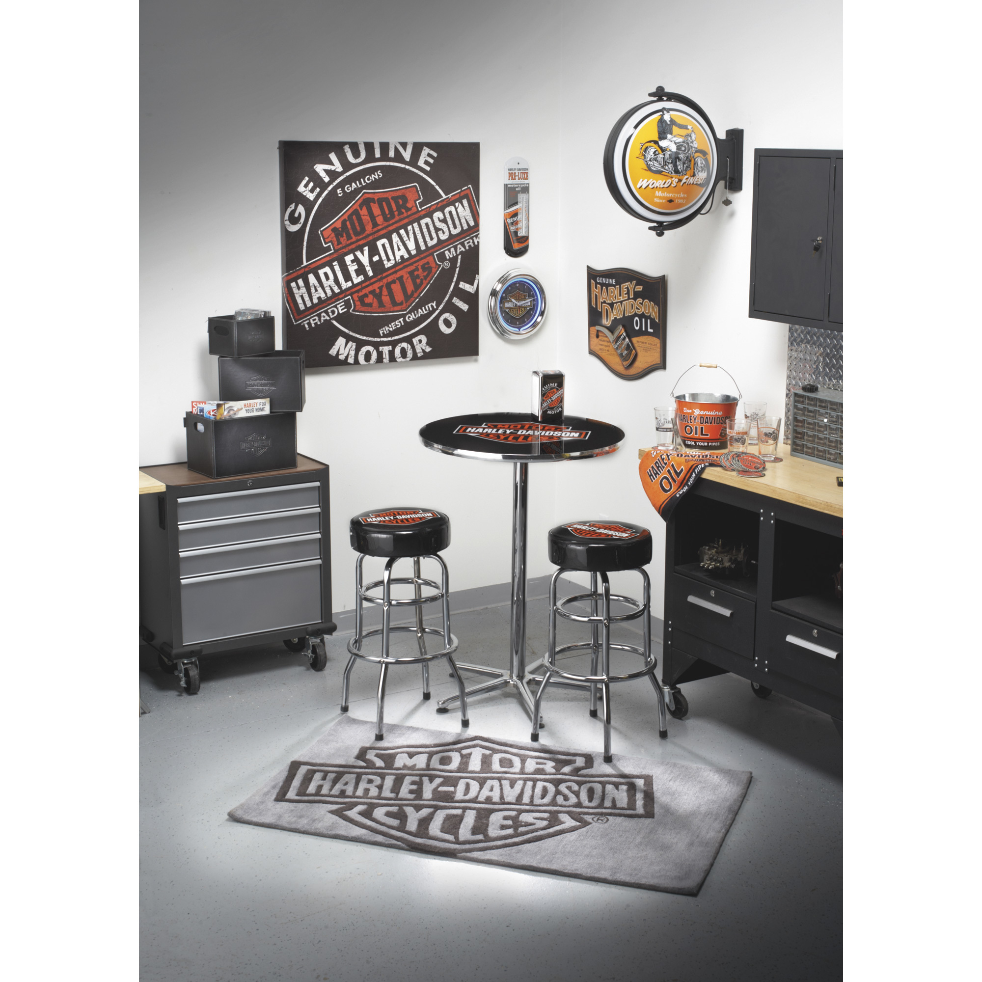 Harley-Davidson Bar & Shield Swivel Barstool, Black, Model# HDL