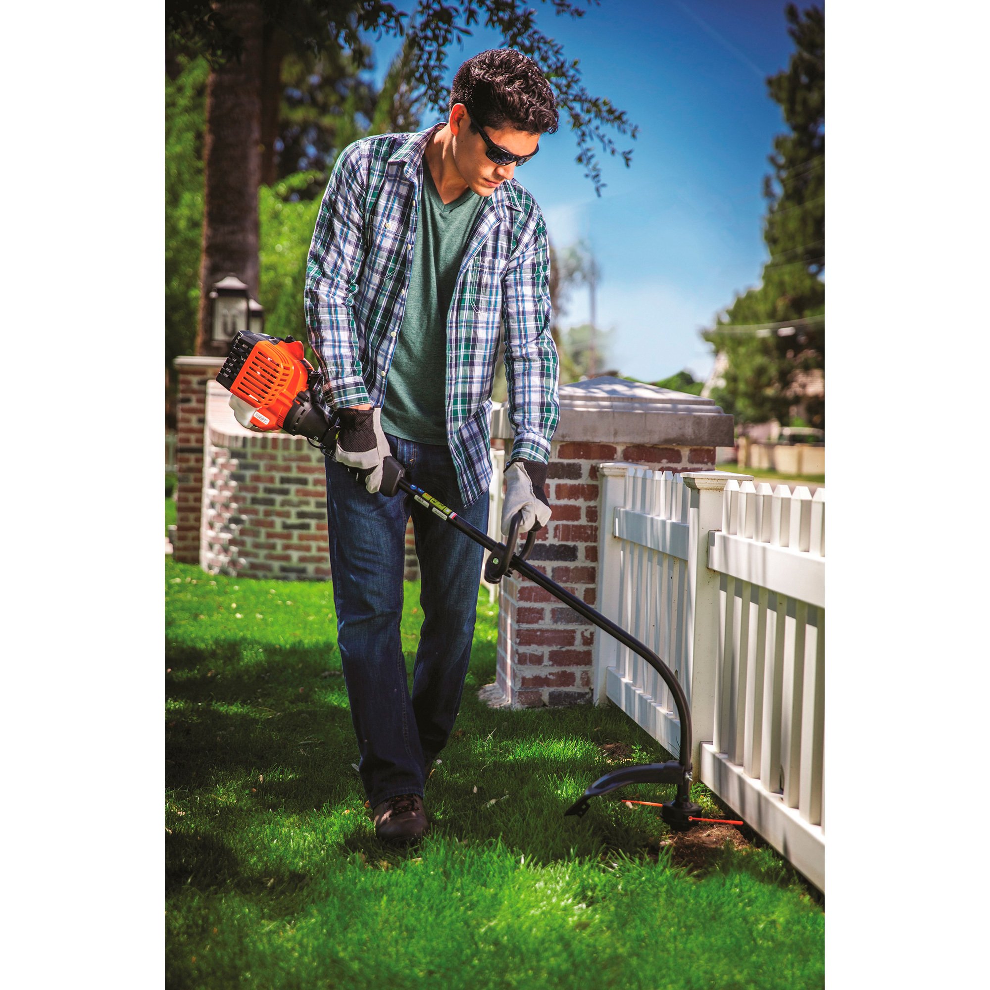 Remington Curved Shaft String Trimmer — 25cc 2Cycle Engine, 16in