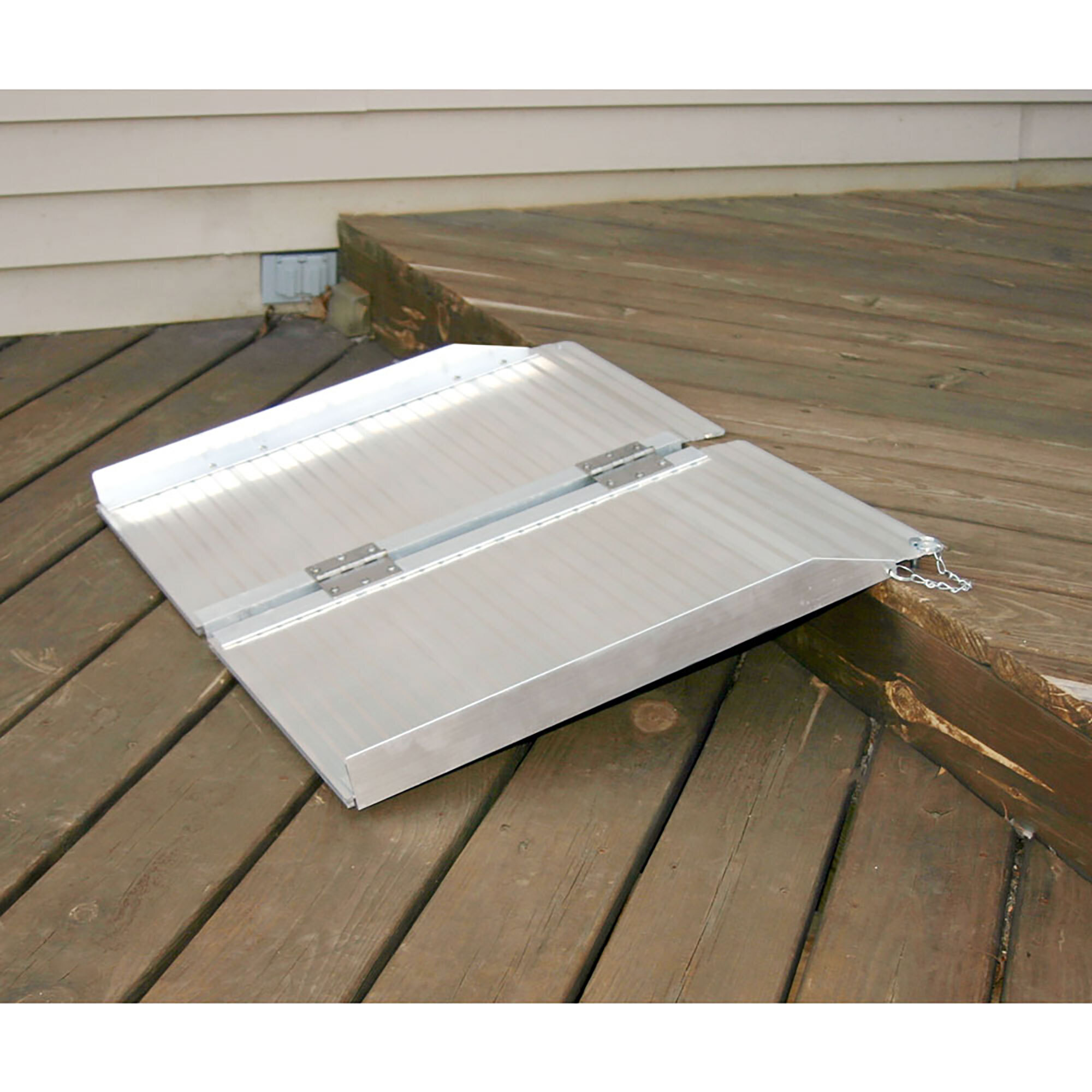 Silver Spring, 2ft. Single-Fold Ramp w/ 600 lb Capacity, Max. Ramp Length 24 in, Surface Width 30 in, Total Capacity 600 lb, Model# SCG-2
