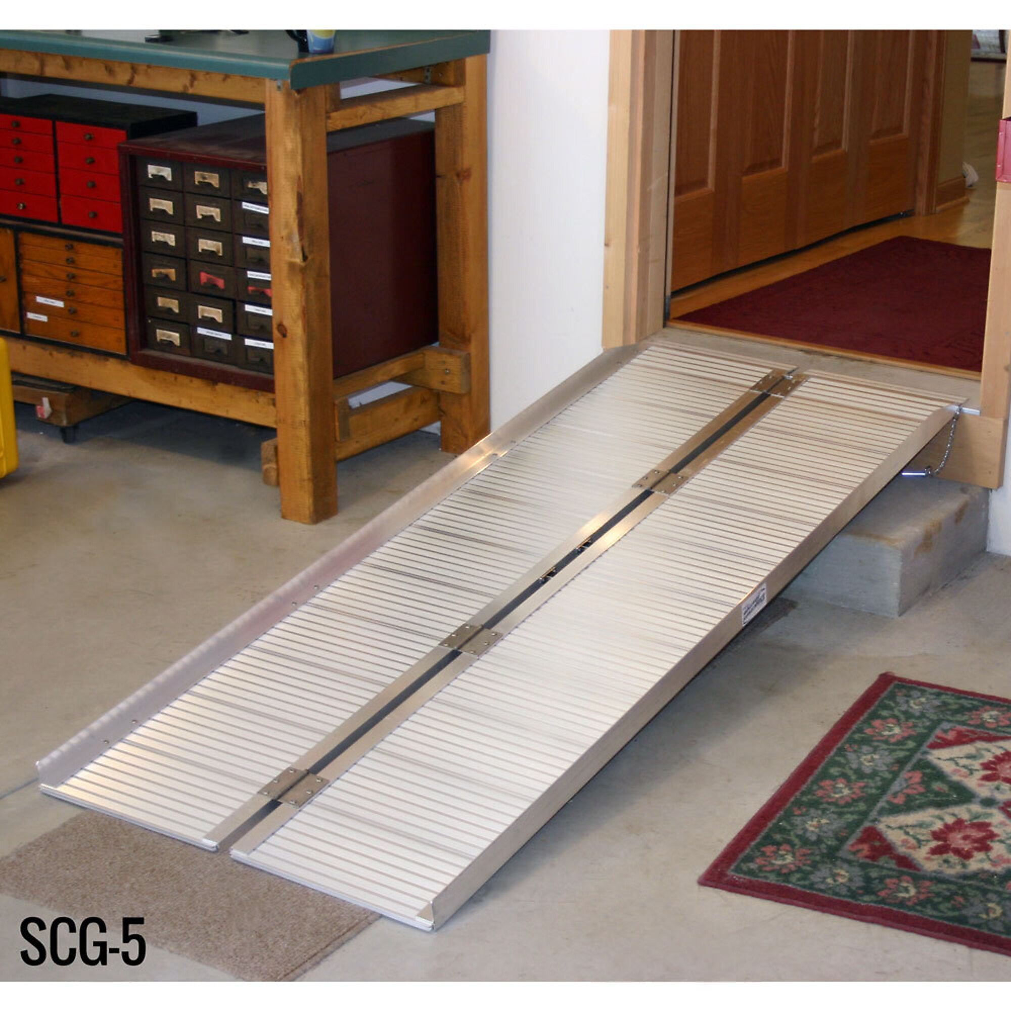Silver Spring, 5ft. Single-Fold Ramp w/ 600 lb Capacity, Max. Ramp Length 60 in, Surface Width 30 in, Total Capacity 600 lb, Model# SCG-5