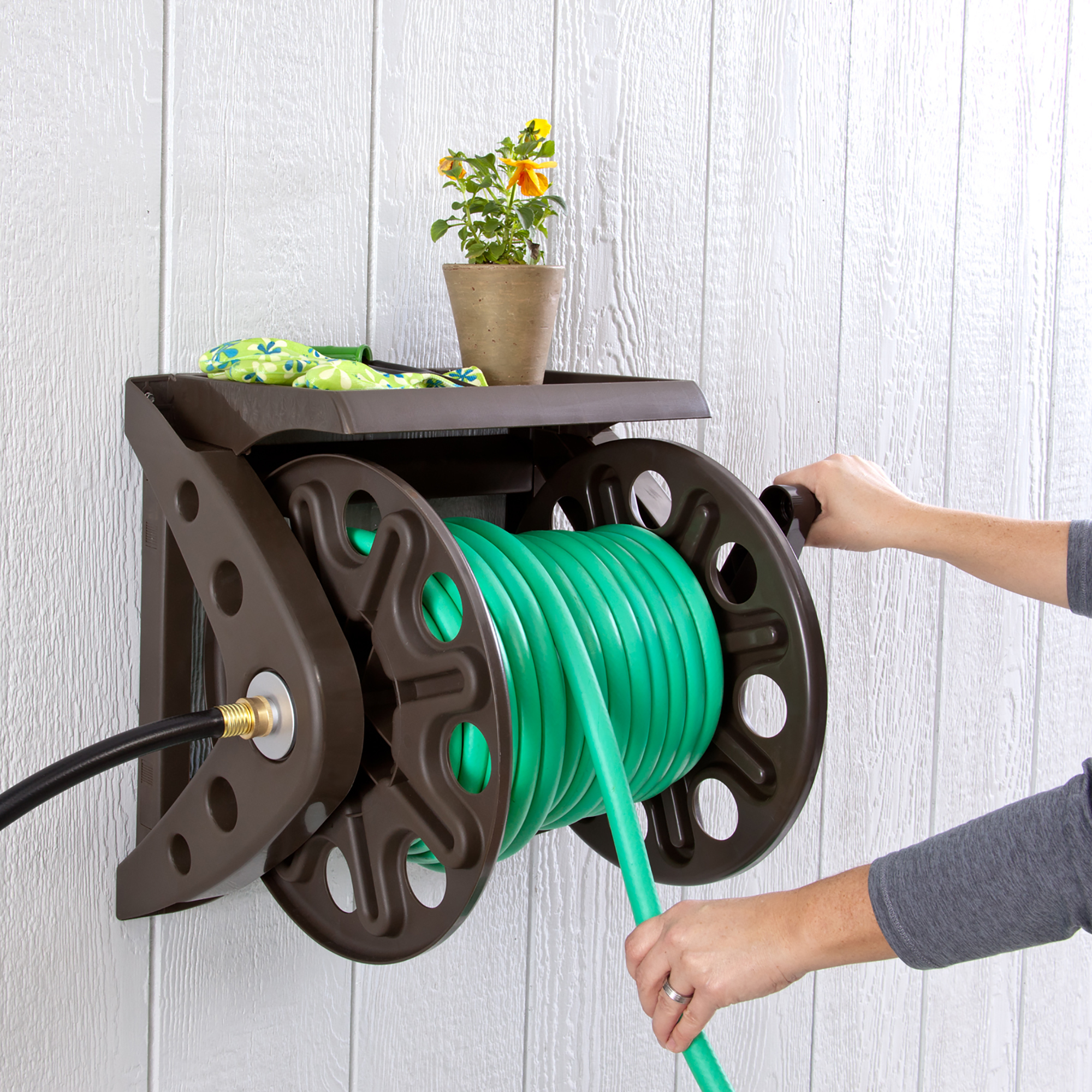 Liberty Garden Products, Wall Mounted Hose Reel With Shelf, Hose Length  Capacity 225 ft, Frame Material Molded Plastic, Color Brown, Model# 512