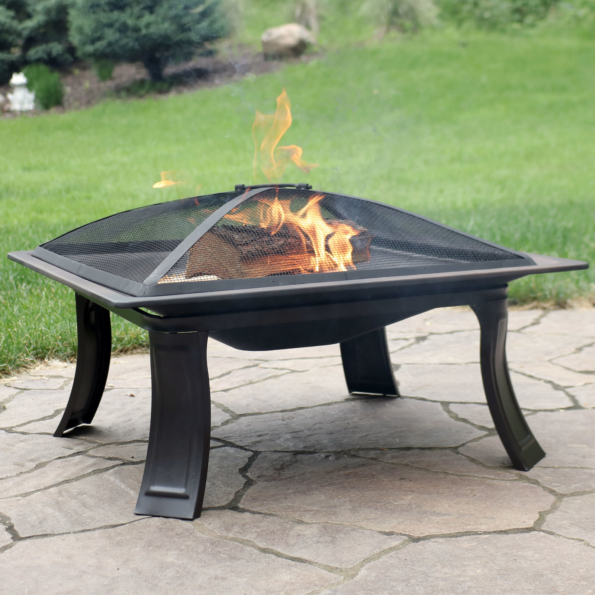 Sunnydaze Decor, Square On-The-Go Fire Pit with Spark Screen