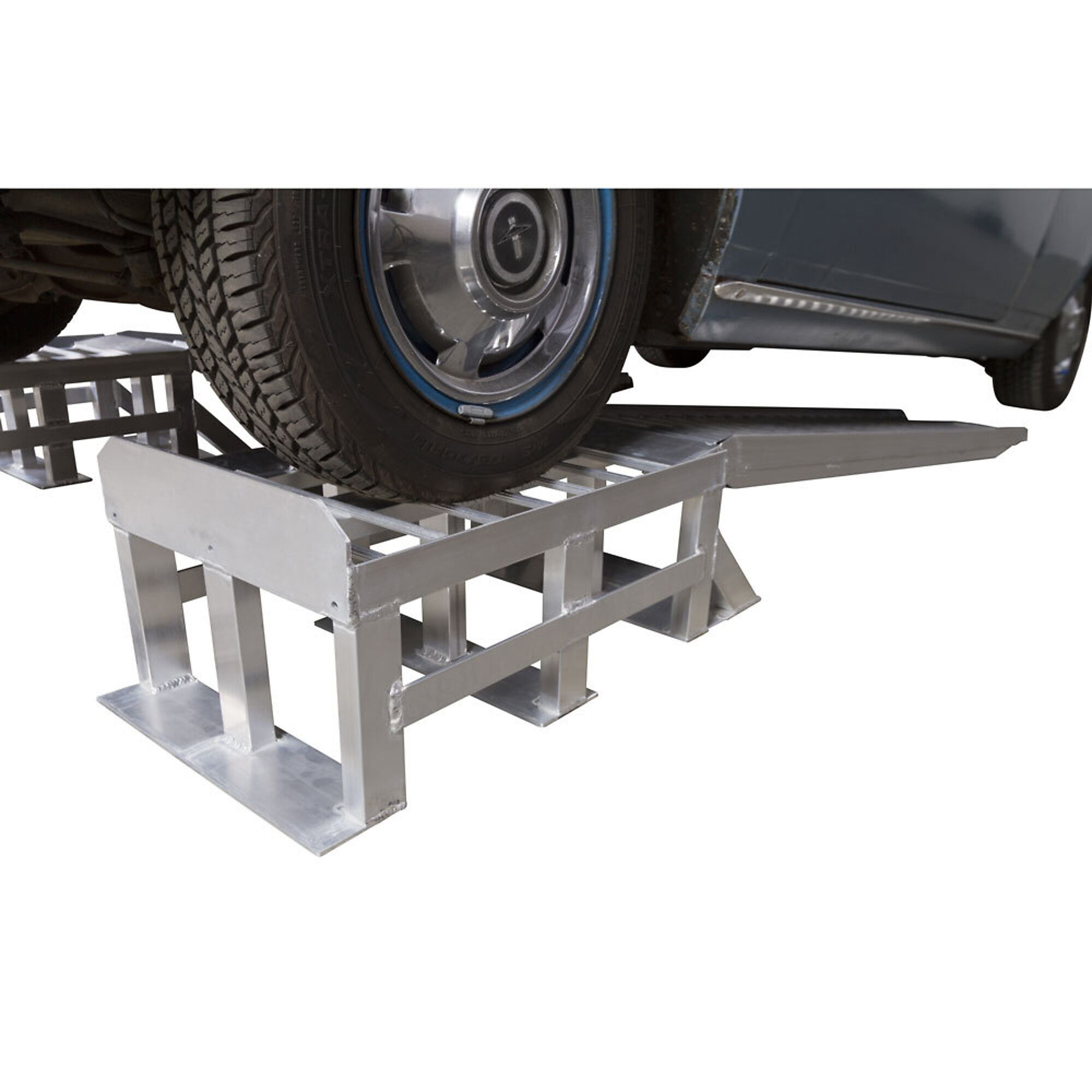 Discount Ramps, ExtraLong Alum. Two Piece Car Service Ramps, Material