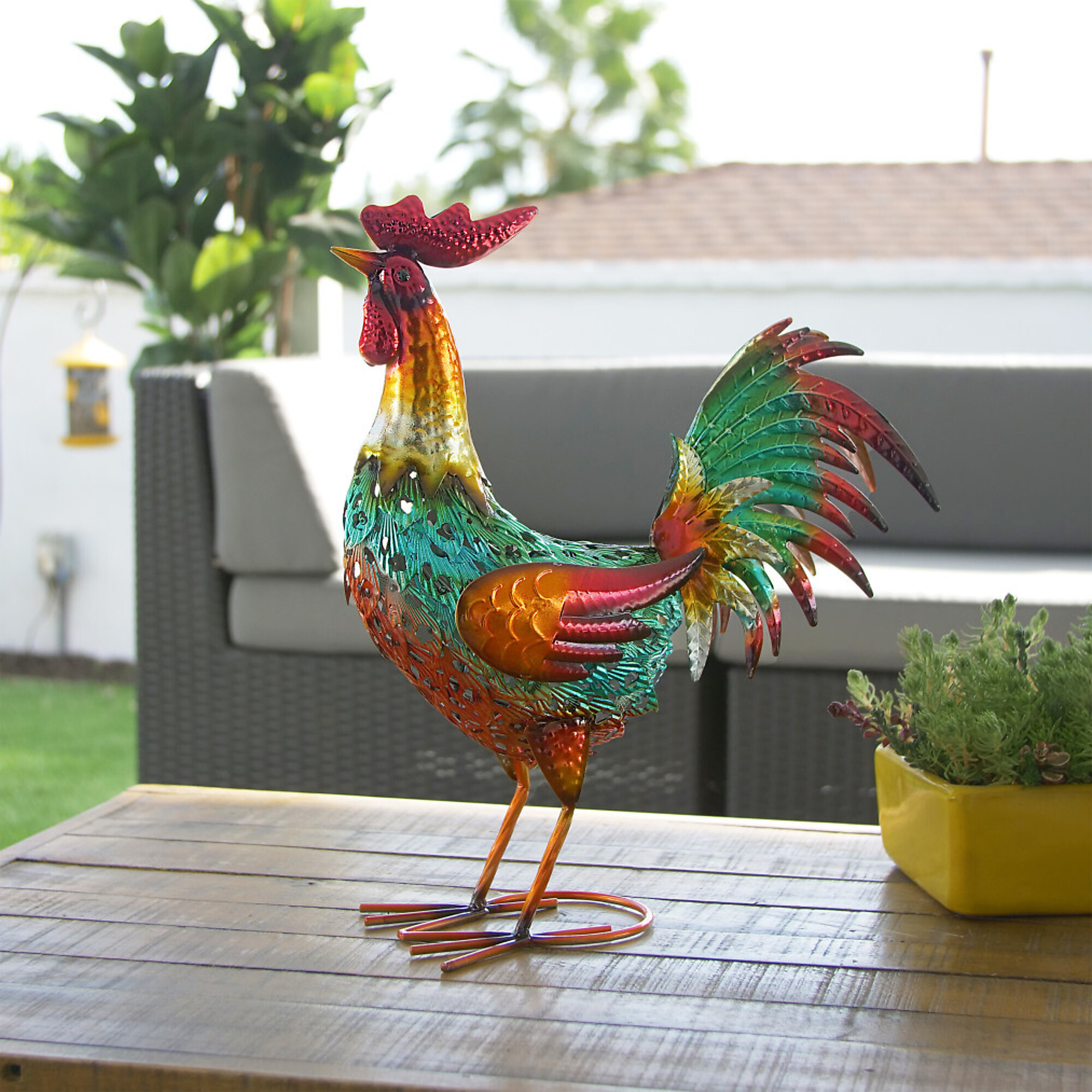 Stunning metal rooster for Decor and Souvenirs 