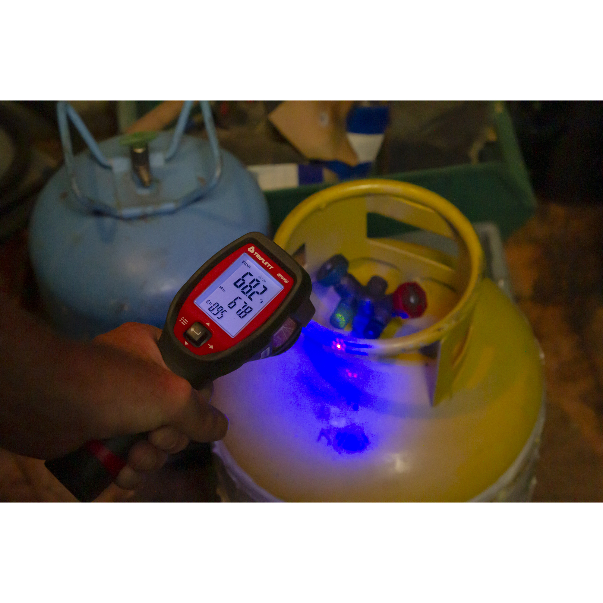 Triplett IRTUV50 - IR Thermometer with UV Leak Detection
