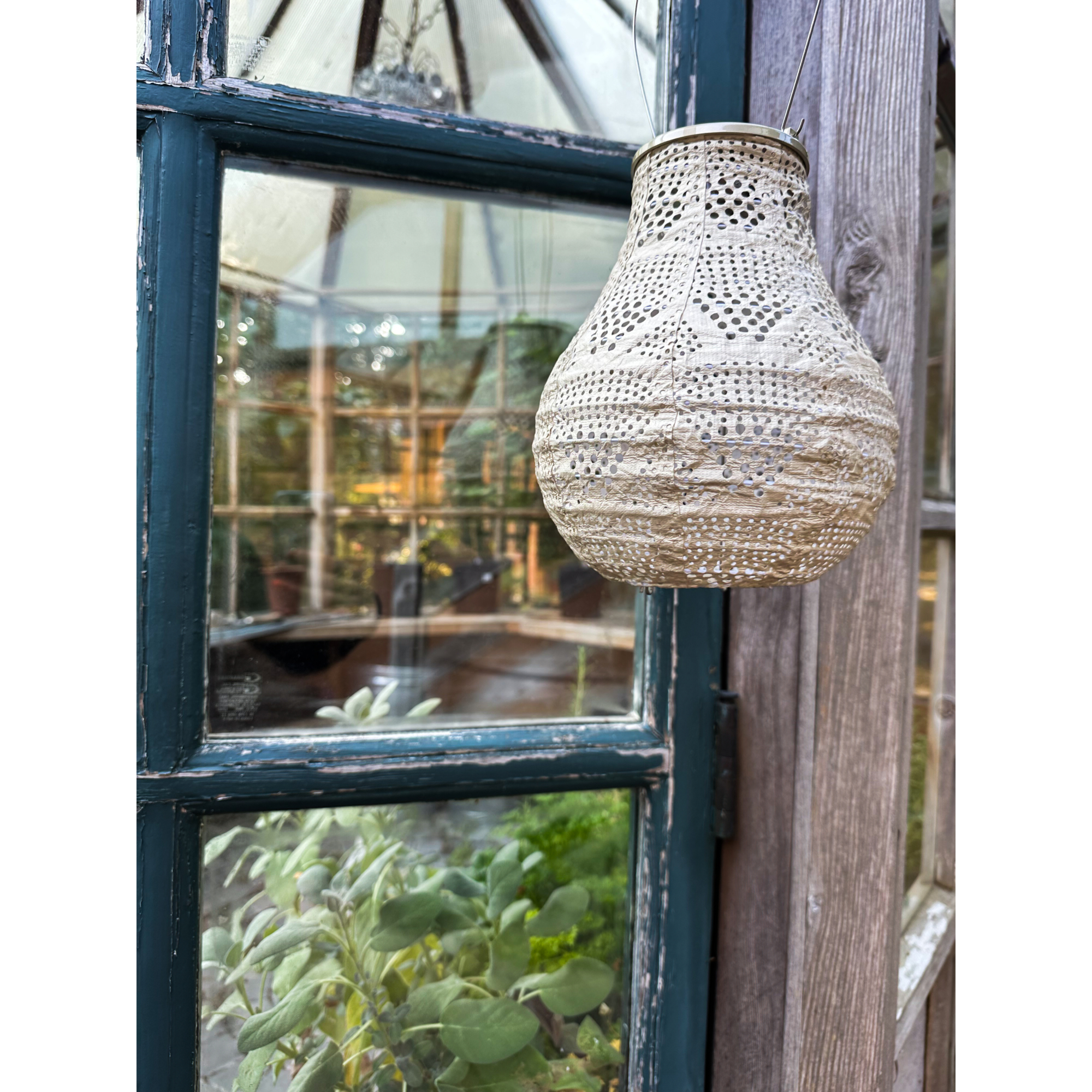 Allsop Home and Garden, Soji Stella Bulb - Pearl Wave, Color Ivory, Included (qty.) 1 Model# 31600