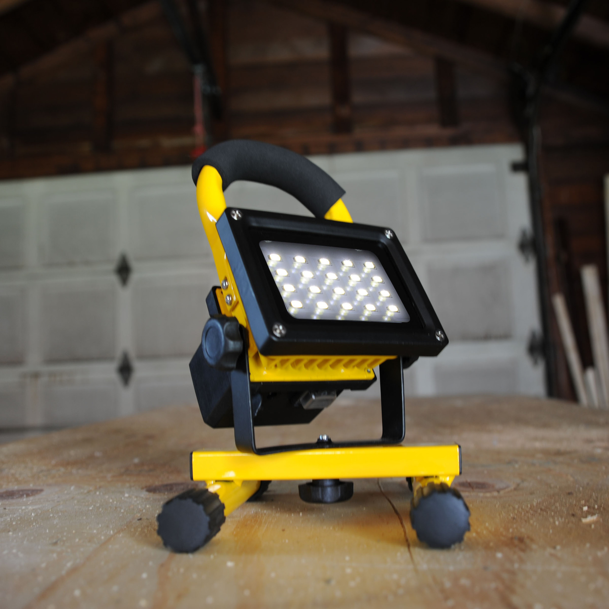 Buffalo Tools, Rechargeable LED Work Light, Light Output 600 lumen, Light Bulb Type LED, Model# LED20
