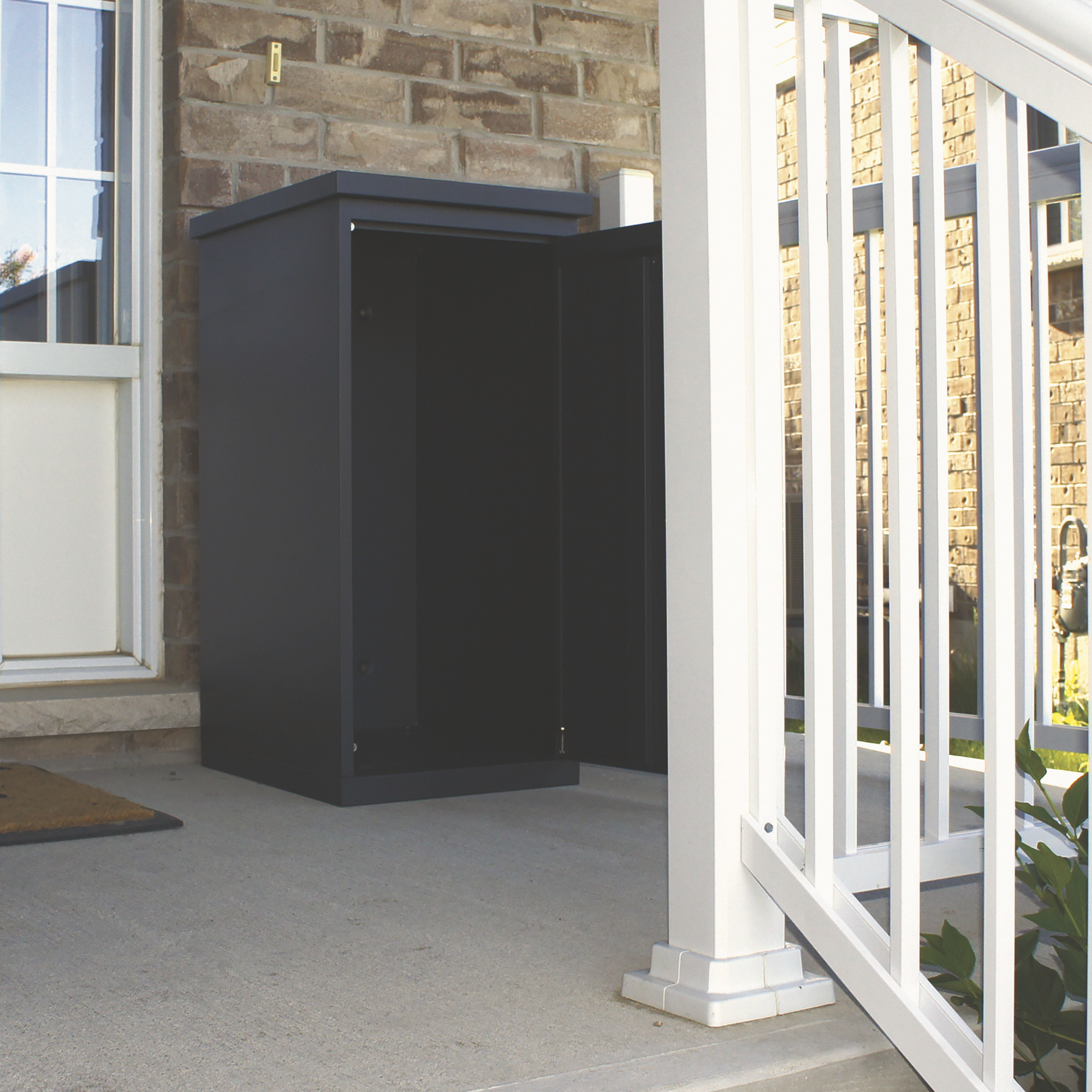 ParcelWirx Locking Storage Northern Tool