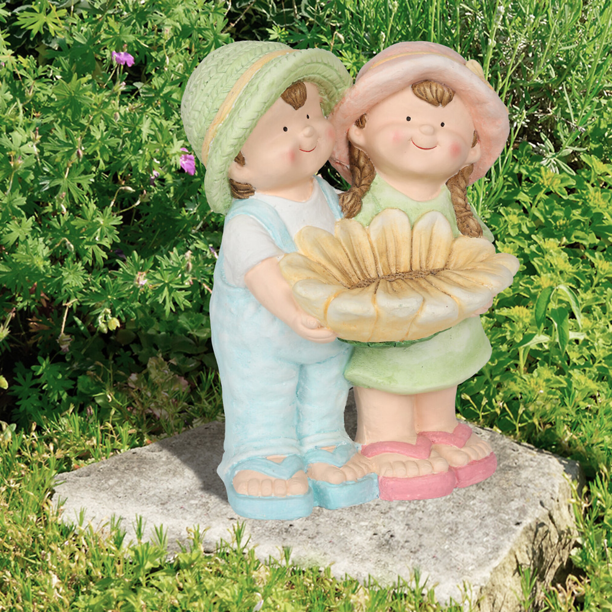 Alpine Corporation, Boy and Girl Statue Holding Sunflower Birdbath, Model# QWR1372