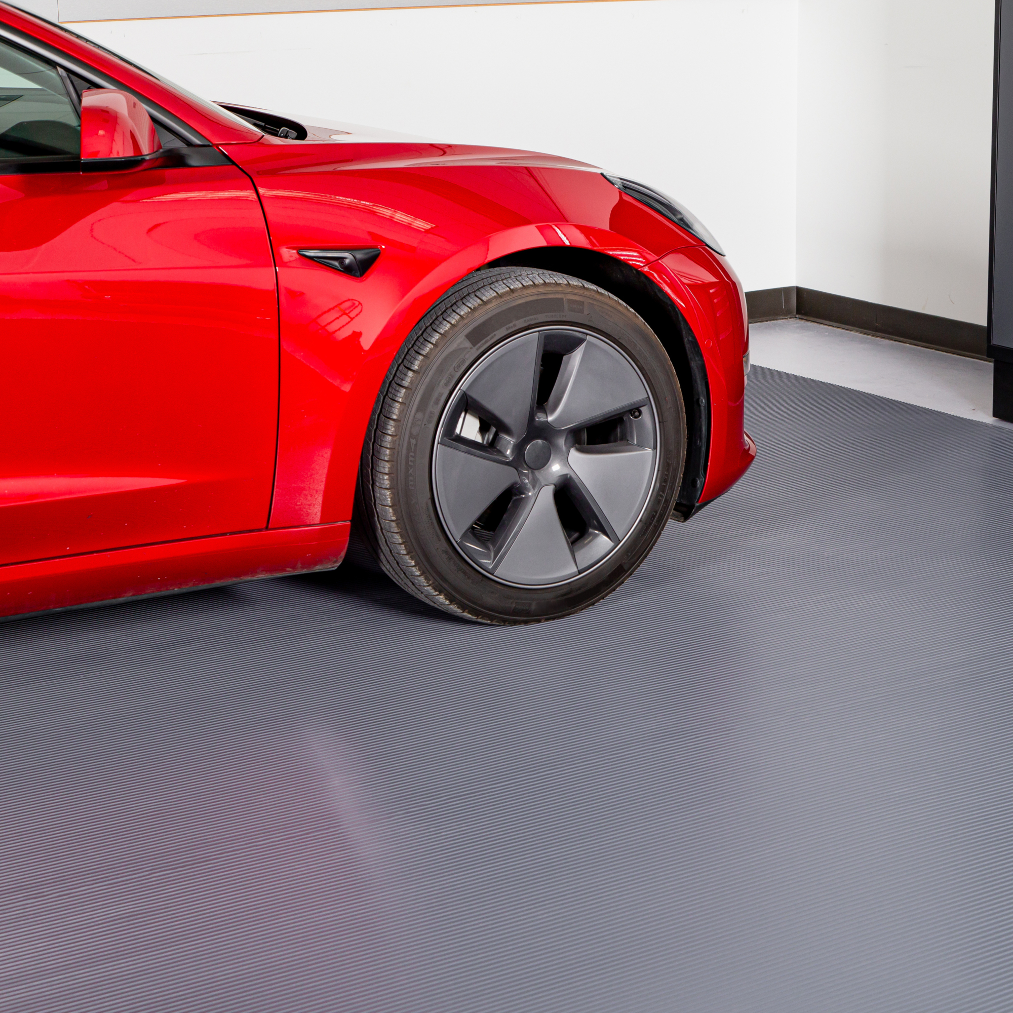 G-Floor, Vinyl Floor Protector Mat, Coverage Area 127.5 ft², Model# GF55RB717SG