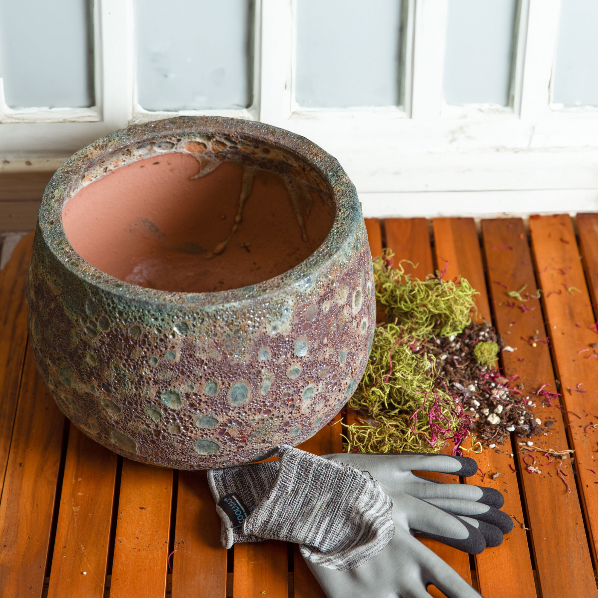 Sunnydaze Decor 14in Lava Finish Planter - Thumbnail 4