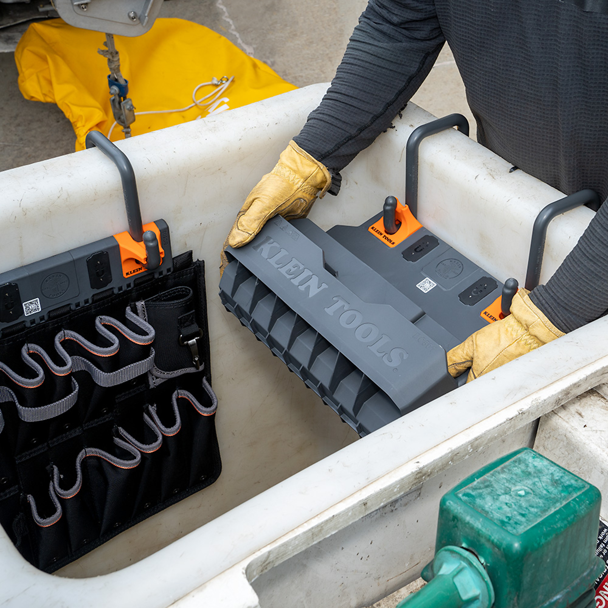 thumbnail 5 of 9