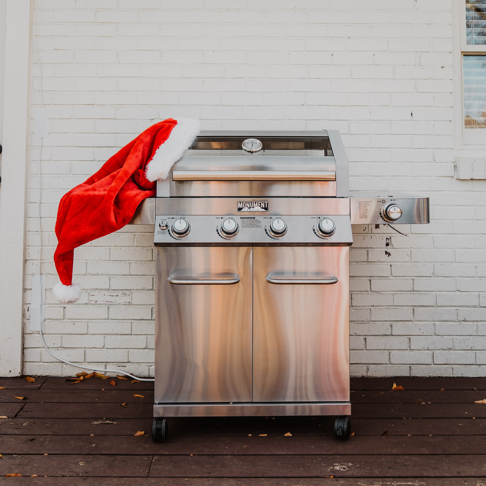 Monument Grills 4-Burner Liquid Propane Gas Grill, Silver Stainless Steel Grill Patio Garden Barbecue Grill with Clearview Lid and One Foldable Shelf, Mesa400MF with BBQ Cover - Thumbnail 5