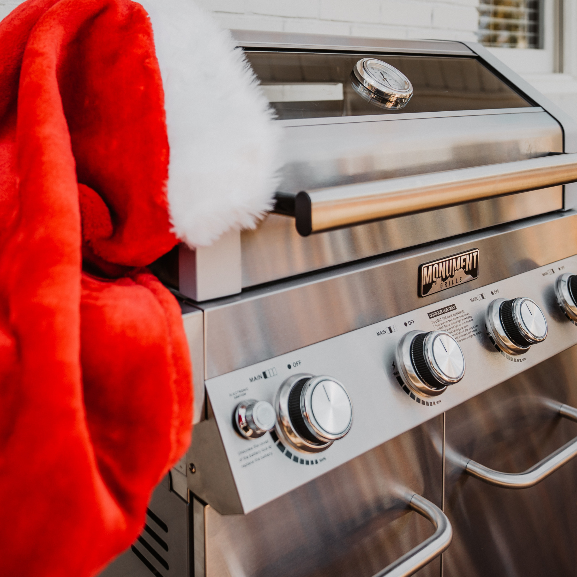 Monument Grills 4-Burner Liquid Propane Gas Grill, Silver Stainless Steel Grill Patio Garden Barbecue Grill with Clearview Lid and One Foldable Shelf, Mesa400MF with BBQ Cover - Thumbnail 4