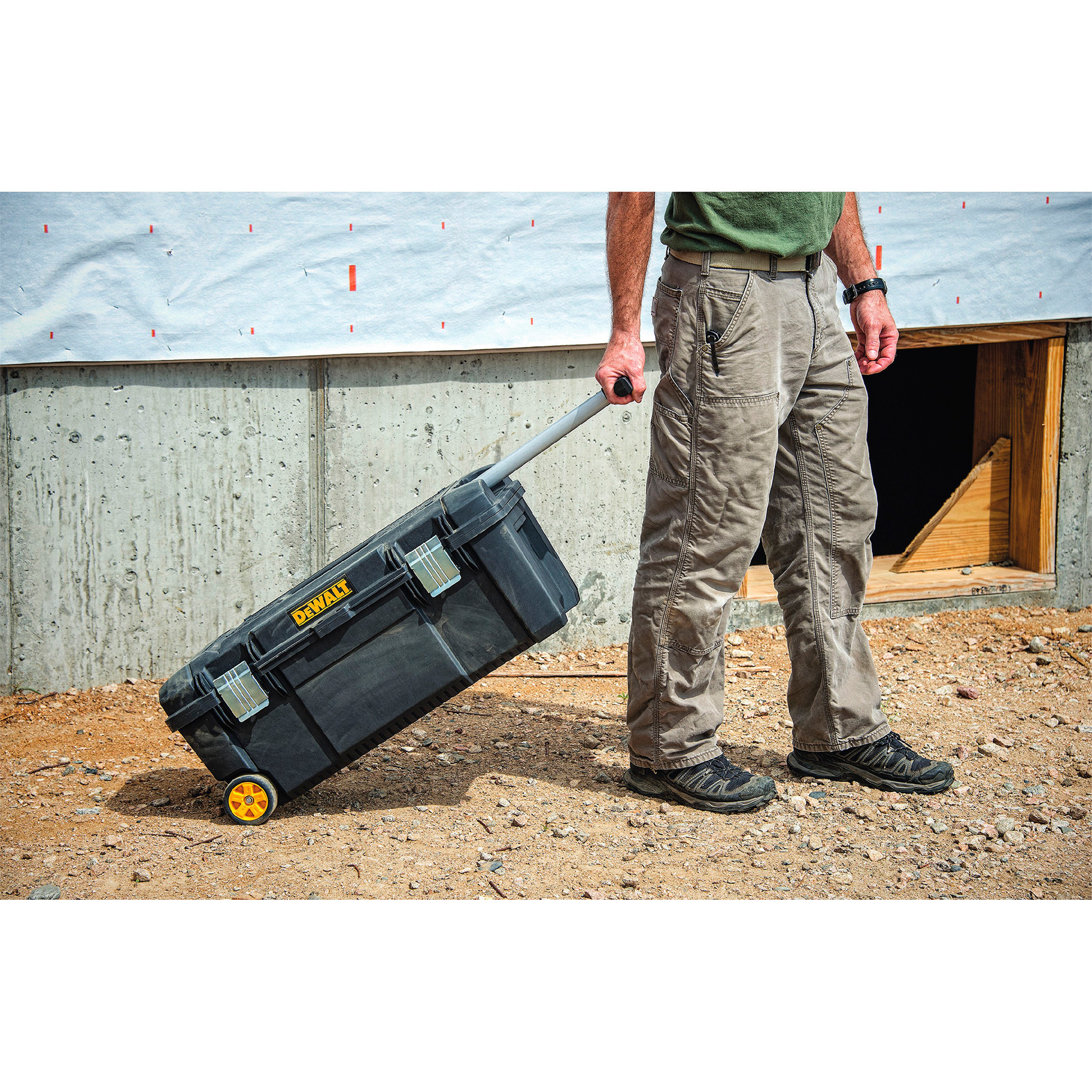 DEWALT Tool Box On Wheels, 28-Inch (DWST28100)