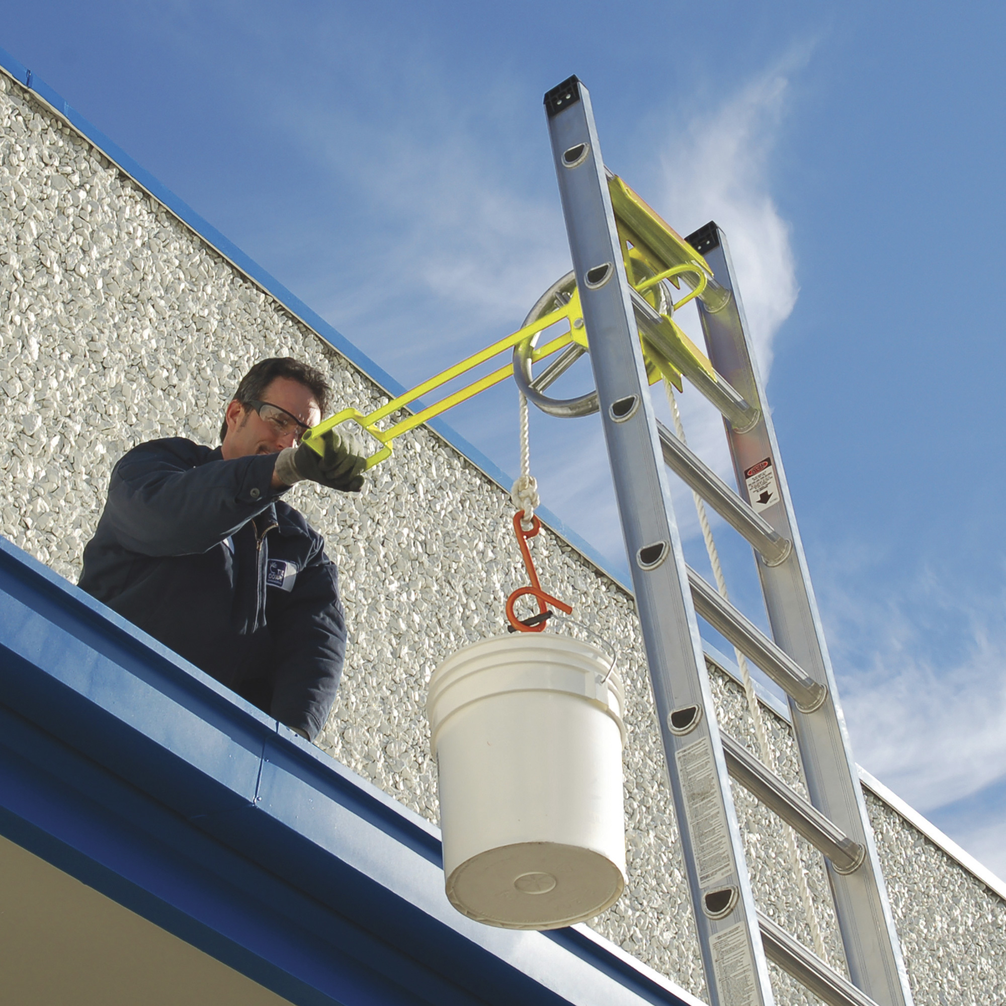 RoofZone LongHandle Ladder Hoisting Wheel, Yellow, Extends to 26in.L