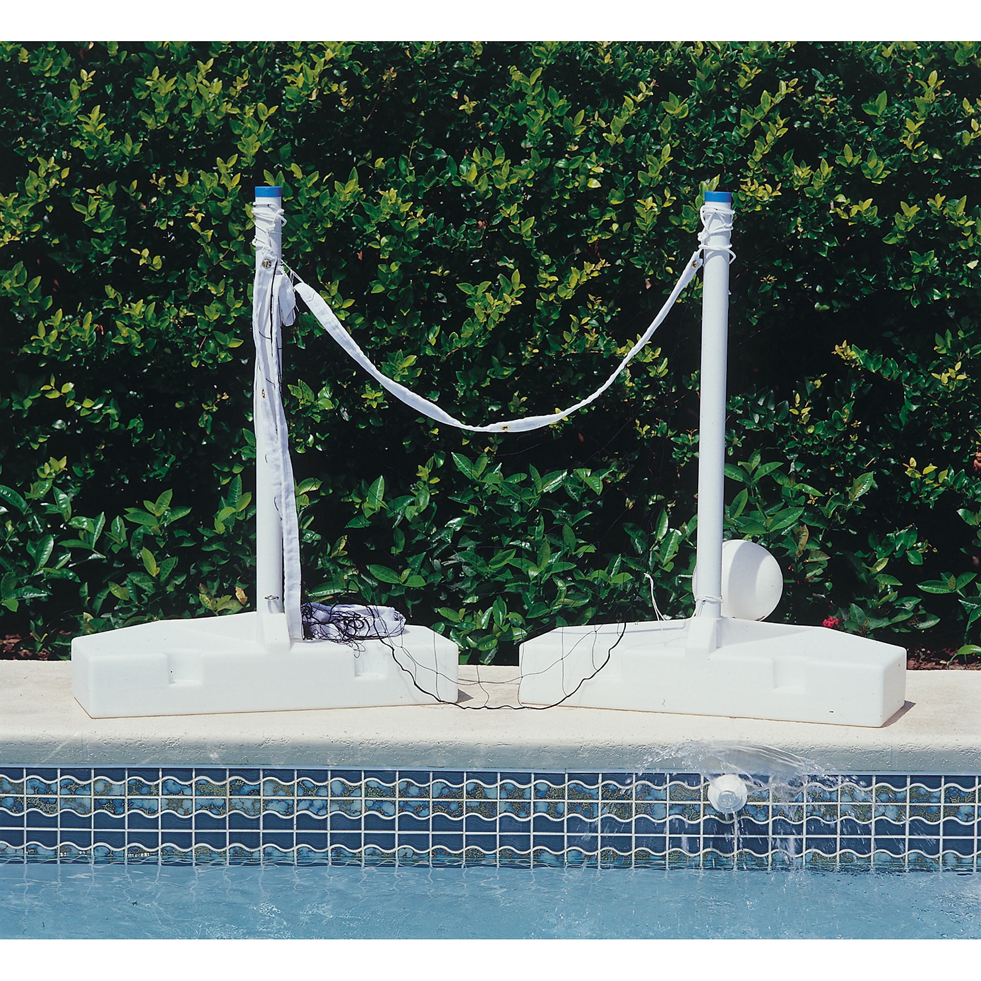 Good Ideas Spike-n-Splash Water Volleyball Set — UV-Resistant, Adjustable Net, Aluminum Poles, Model# 46618