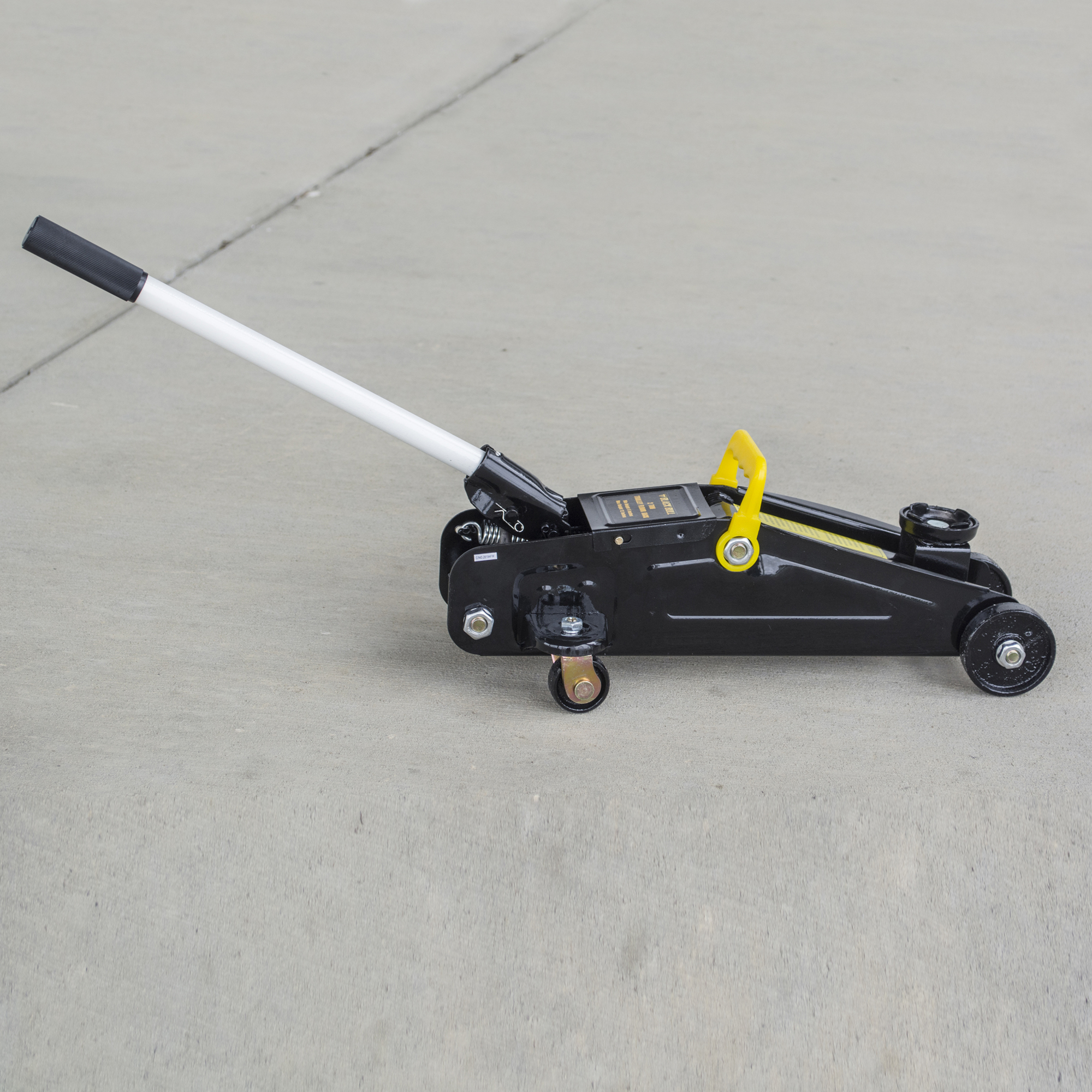 Black Bull Two Ton Trolley Floor Jack | Northern Tool