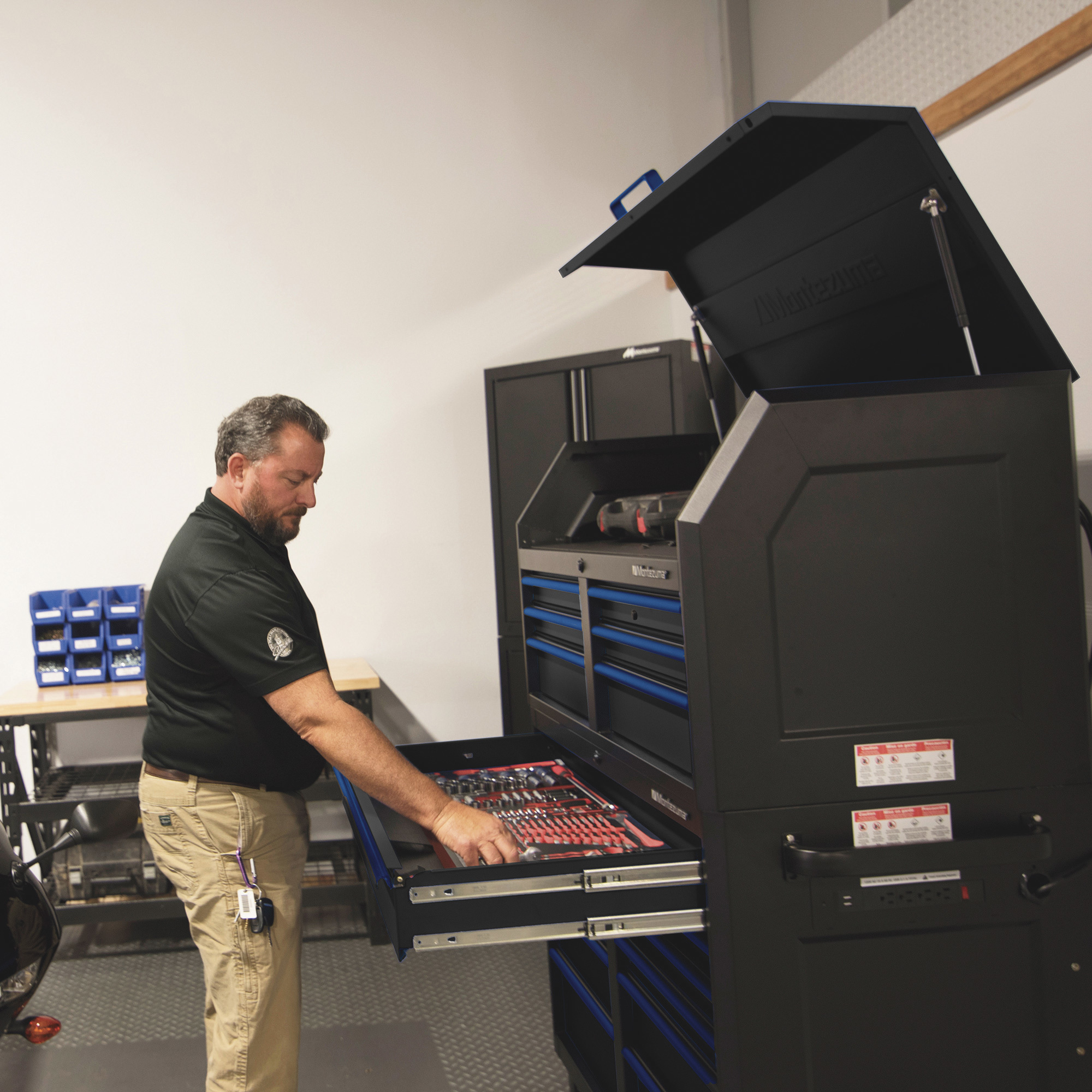 Montezuma 46in. x 24in. 6-Drawer Tool Chest, 46in.W x 24 5/8in.D x