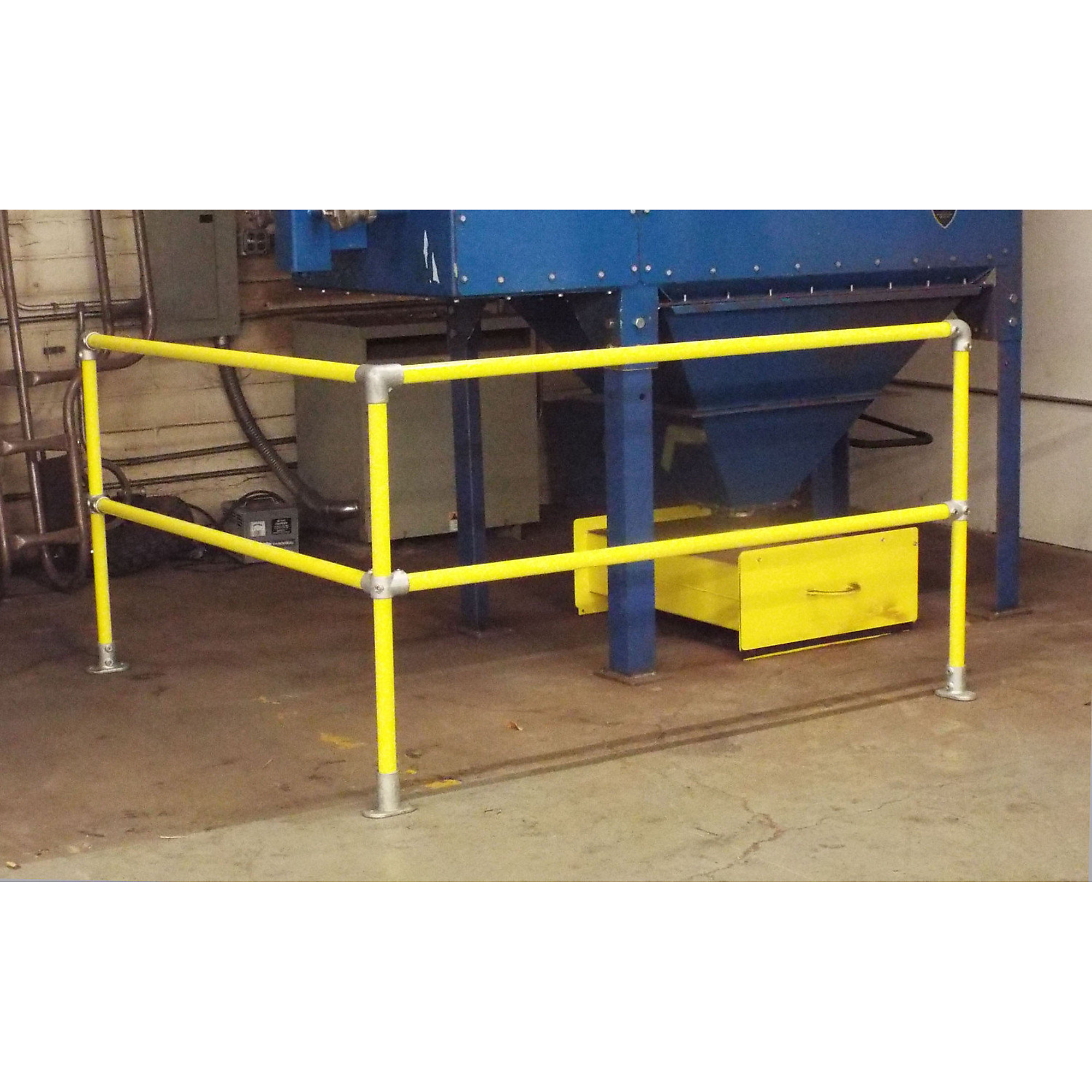 Safety Rail Company OSHA Compliant Industrial Safety Railing Corner ...