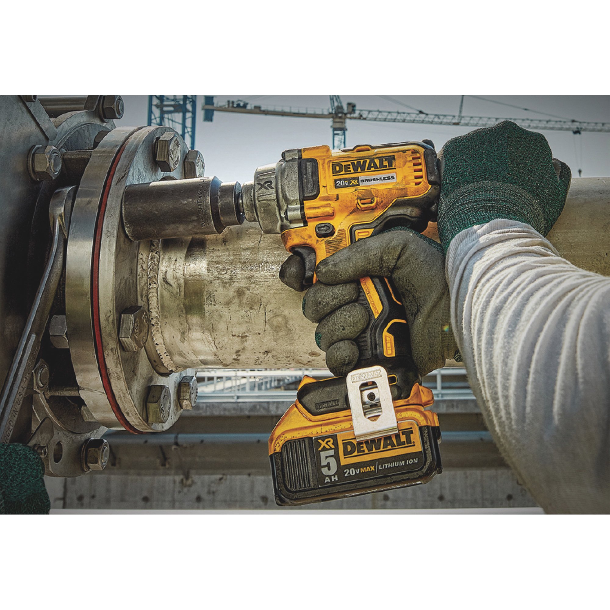 Dewalt 20v max xr cordless impact wrench with hog ring anvil online dcf894hb