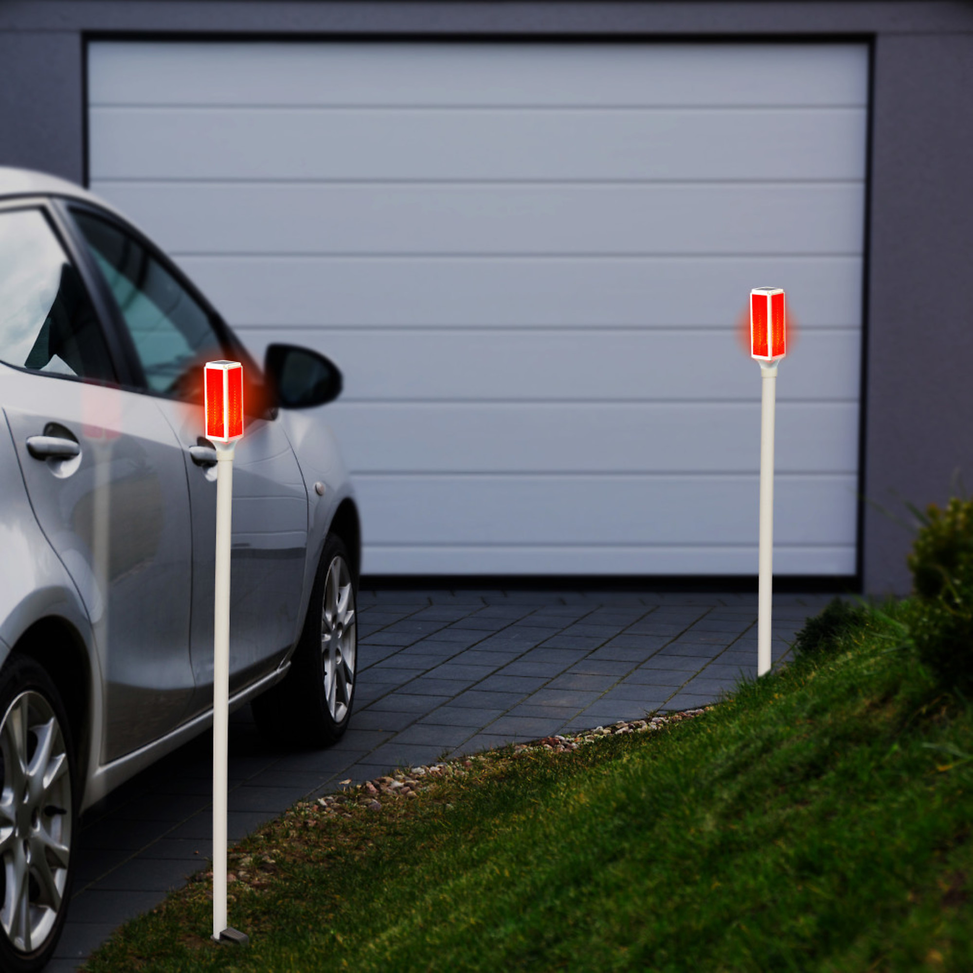 Alpine Corporation, Solar Driveway Marker with Red LED Lights -2 Pc, Included (qty.) 2, Reflector Length 2 in, Shaft Color White, Model SLC104SLR-RD-2