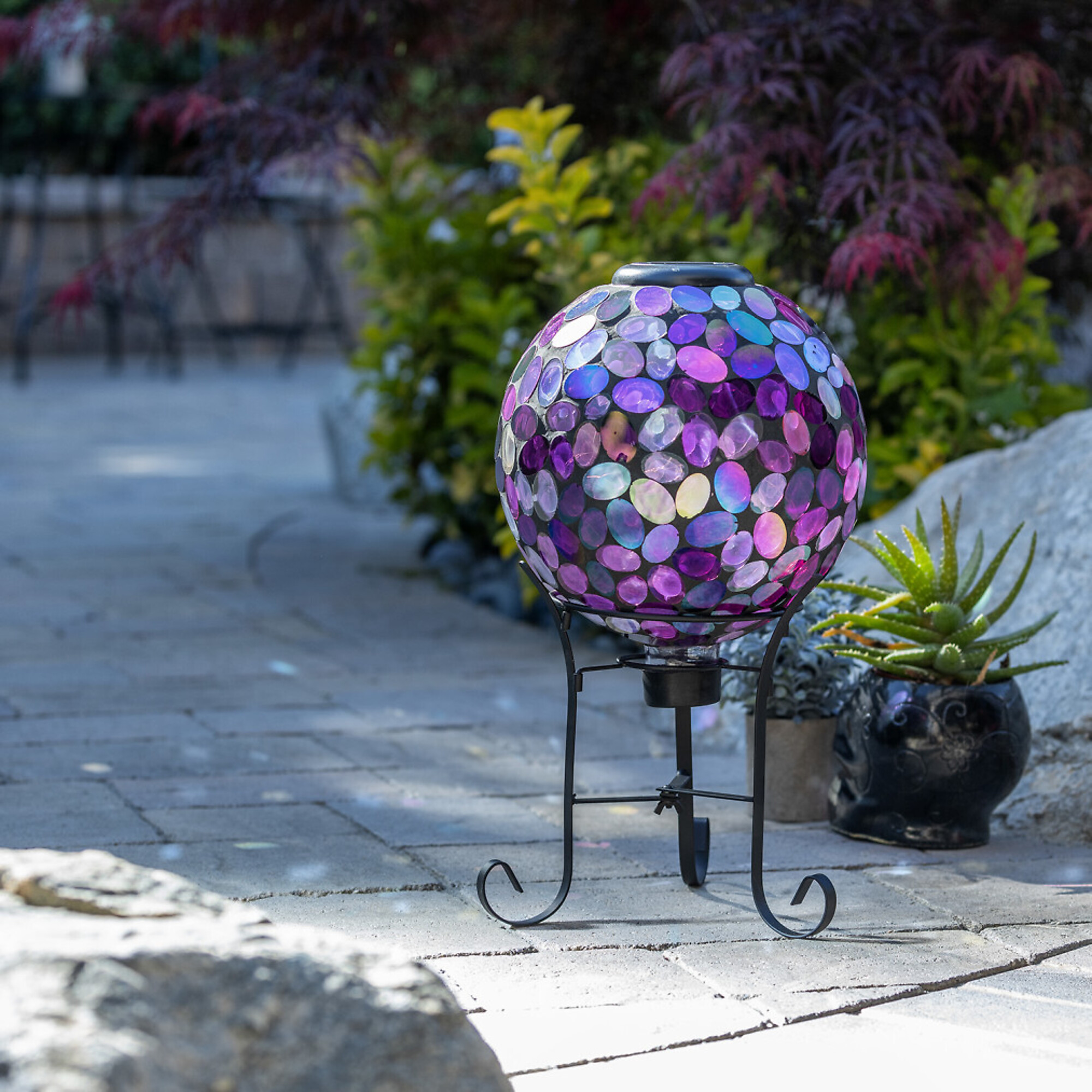 Alpine Corporation, Solar Mosaic Pink Gazing Globe with Stand, Model GRS648A-SLR