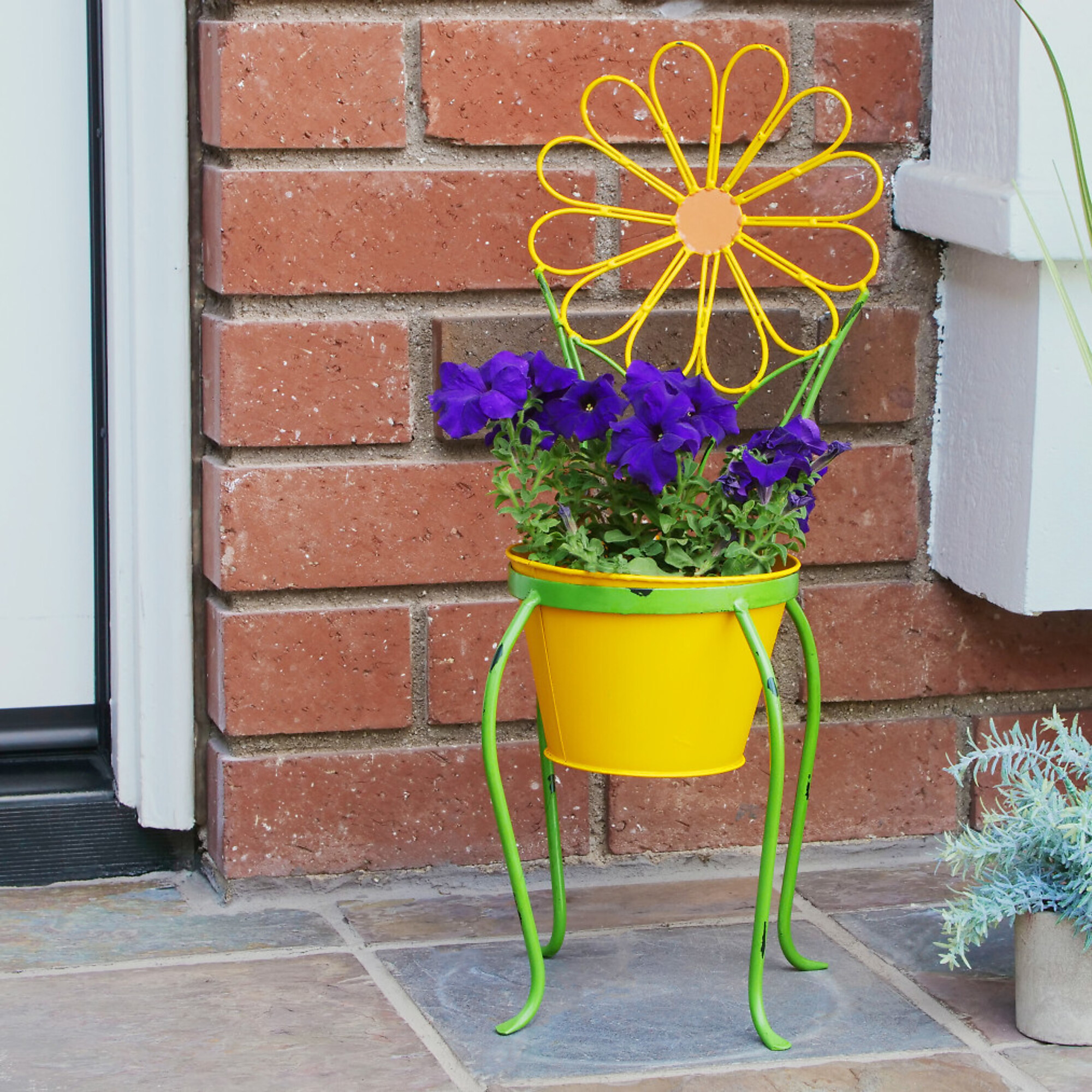 Alpine Corporation, Yellow Flower Planter, Container Length 9 in, Container Width 8 in, Material Metal, Model MAZ518YL