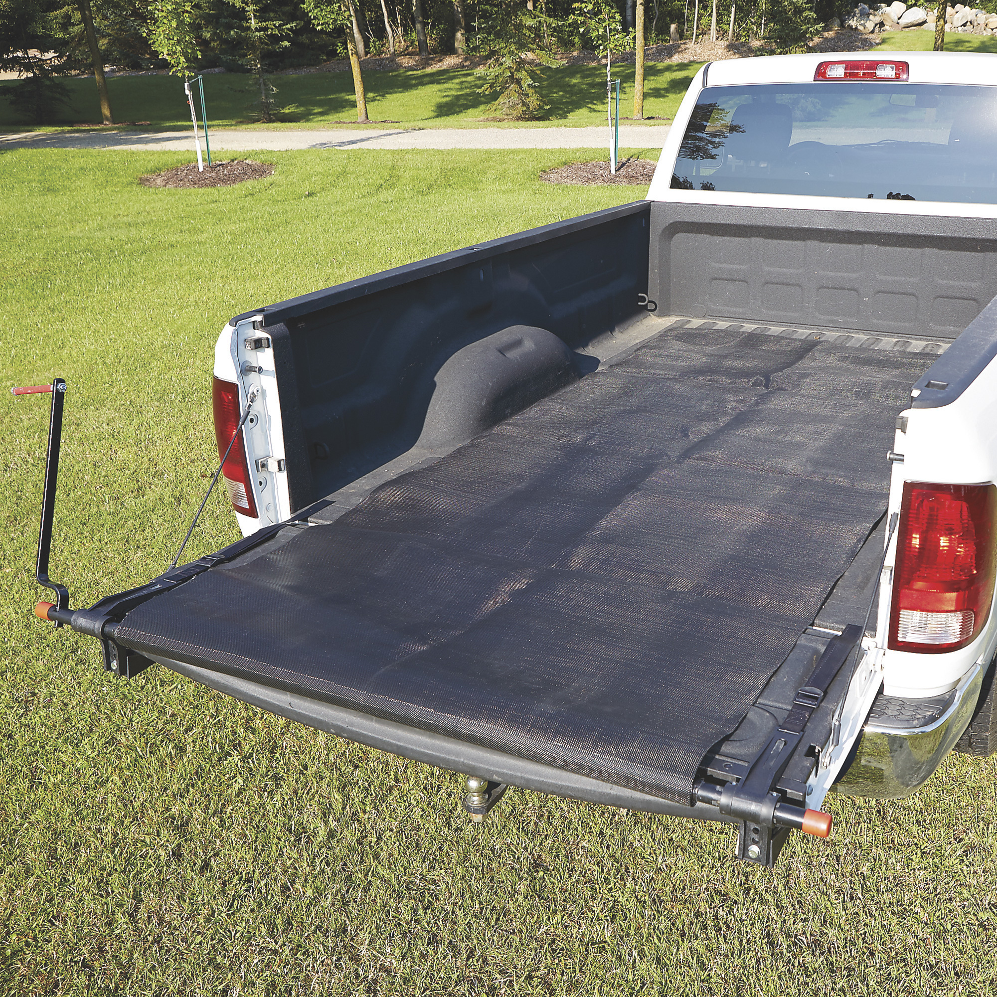 Boxer Truck Bed Cargo Unloader â 1-Ton Capacity