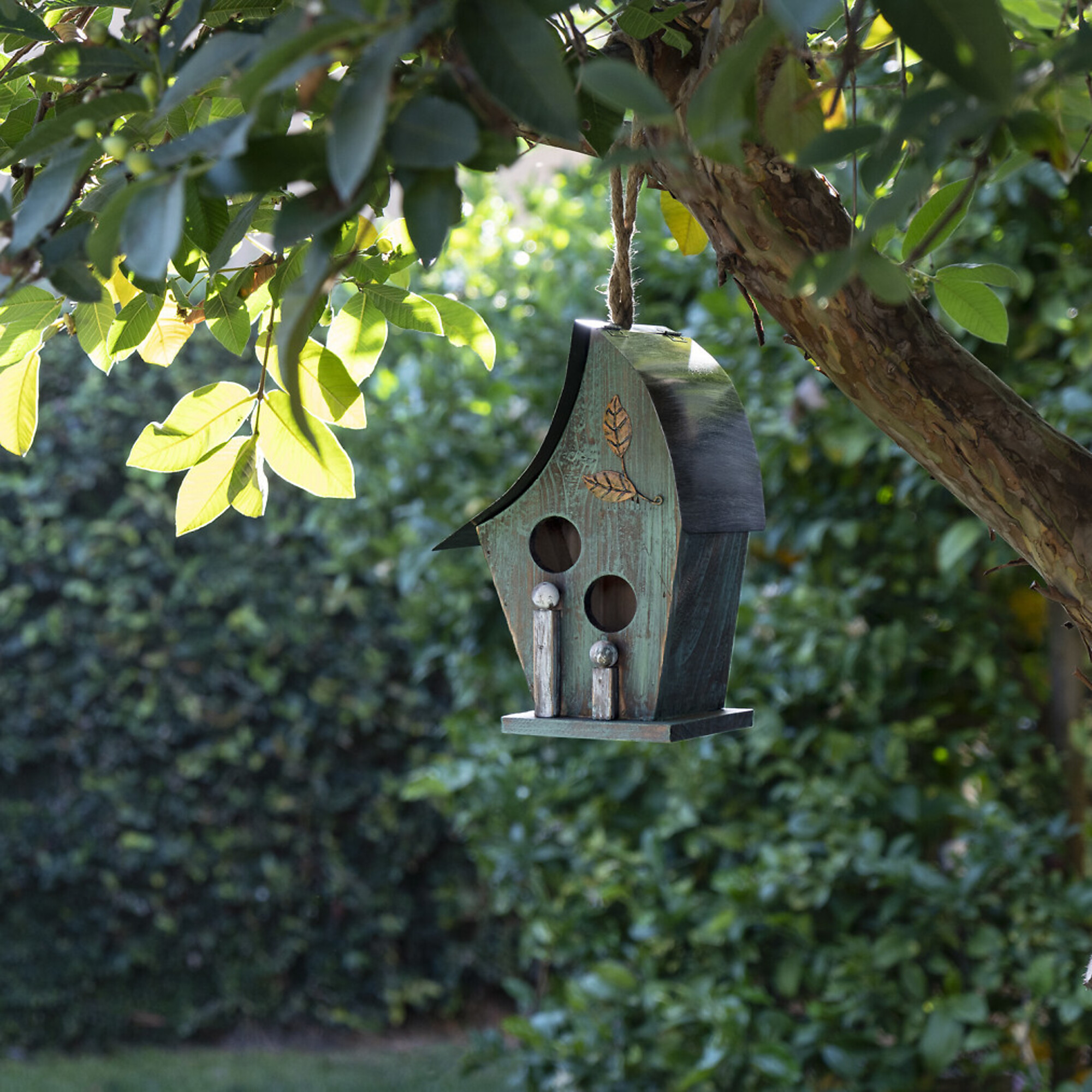 Alpine Corporation, Turquoise Artful Wooden Birdhouse, Model YEN134HH-TUR