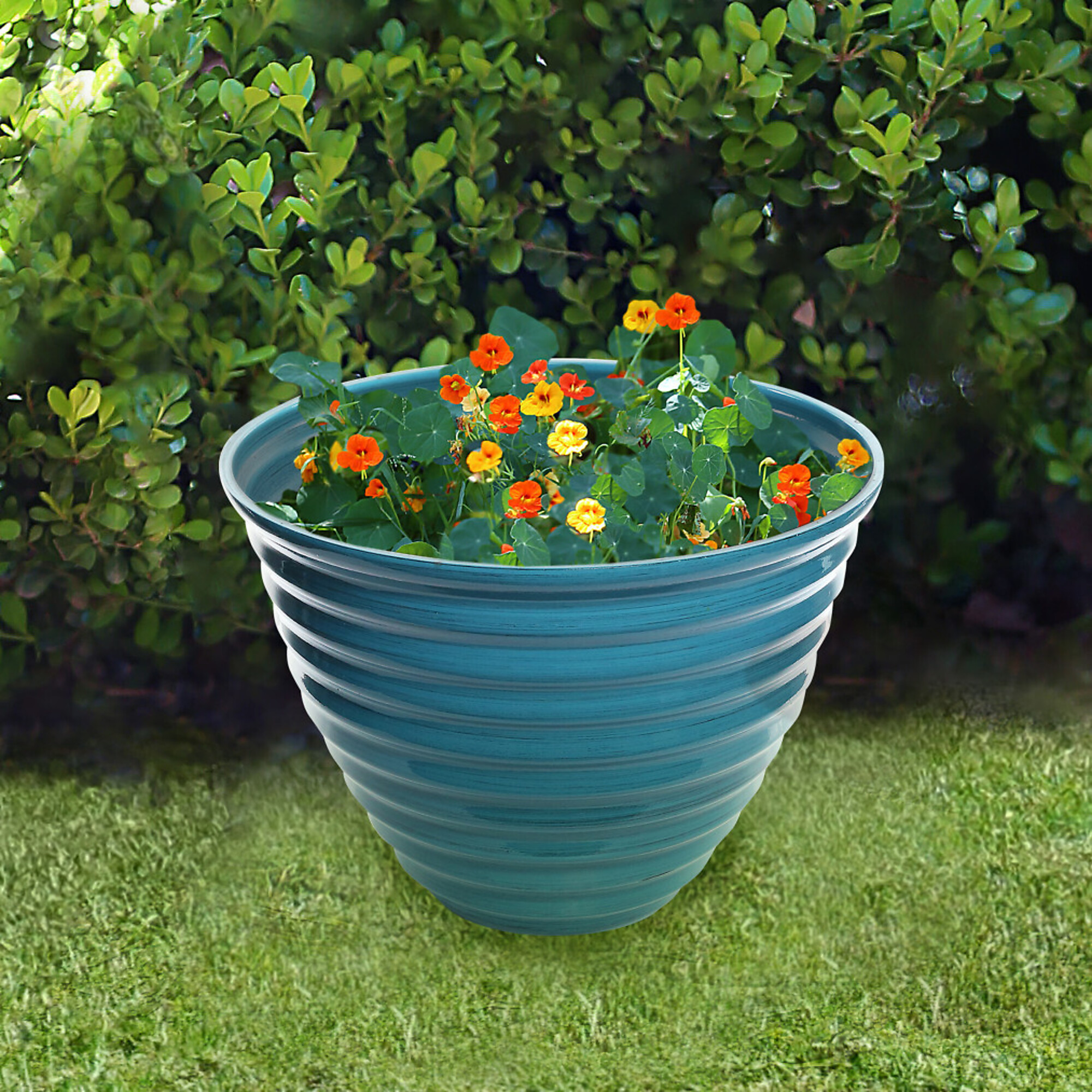 Alpine Corporation, Blue Ribbed Plastic Planter,16Inch, Container Length 16 in, Container Width 16 in, Material Plastic, Model TWM116HH-M-BL